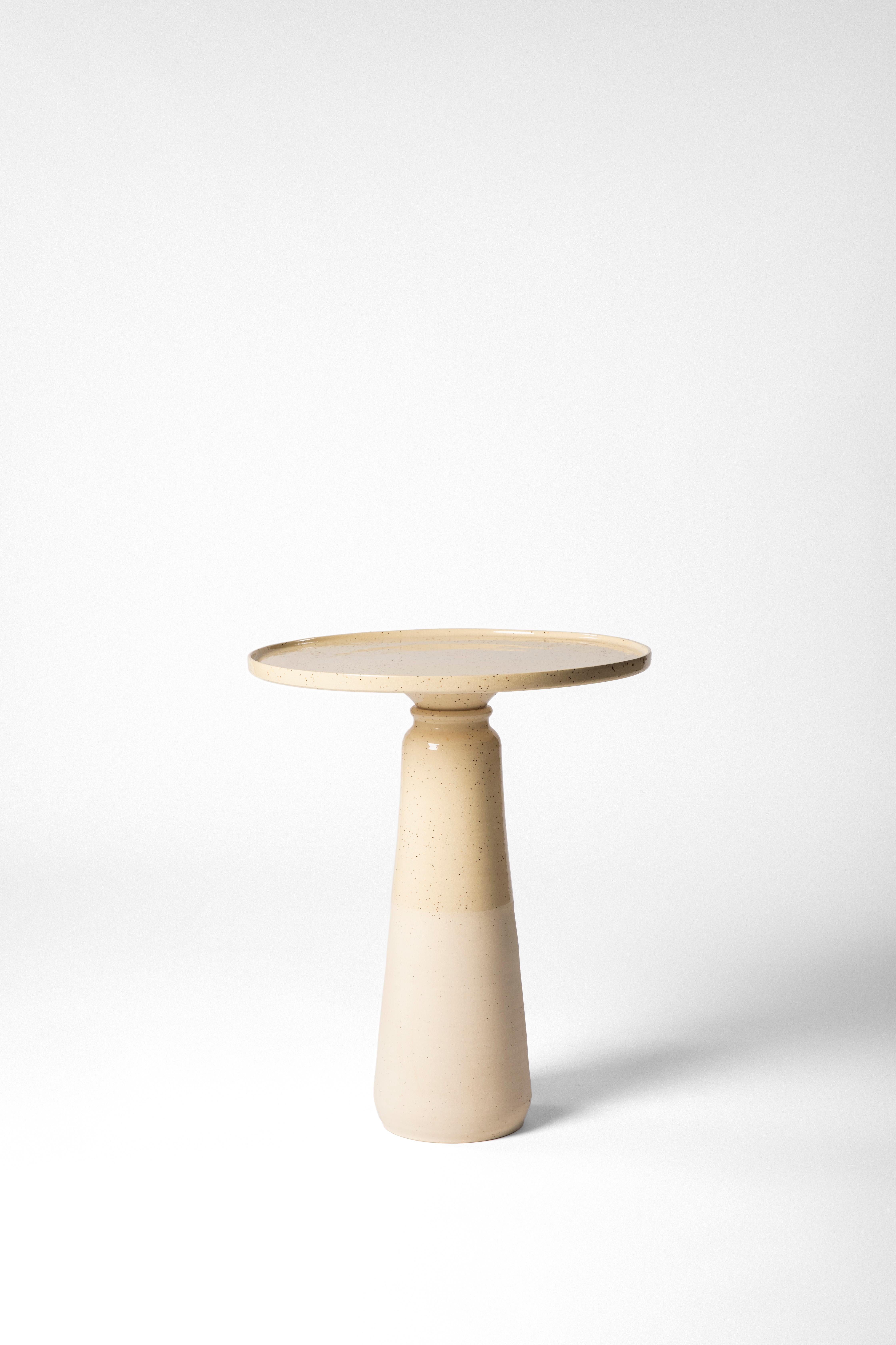 Table balustre en céramique par Bruno de Carvalho - Le grès rencontre le minimalisme rococo en vente 2