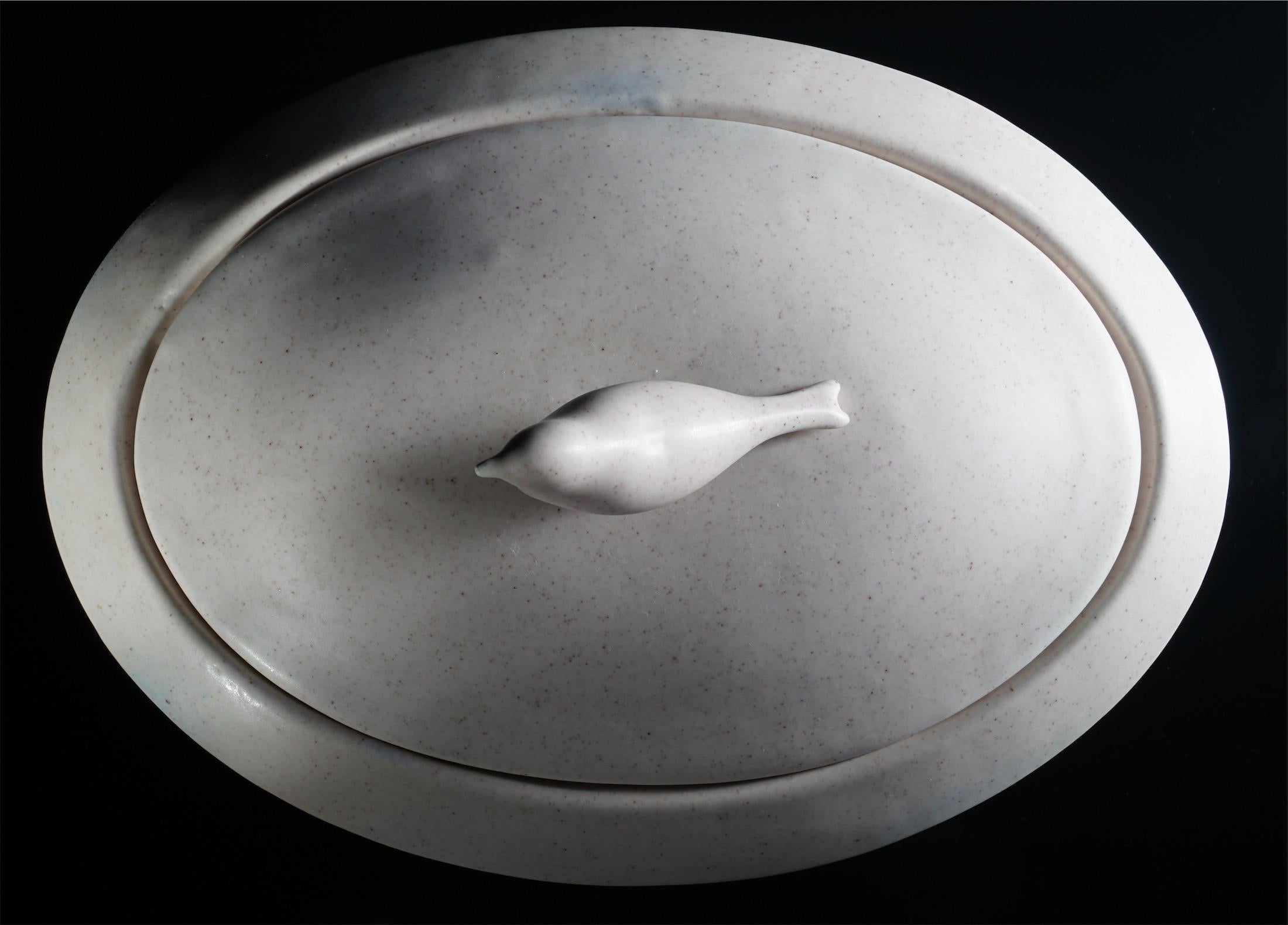 Ceramic Base by Estudio Guerrero Made with Glazed Ceramic and White Metal For Sale 7