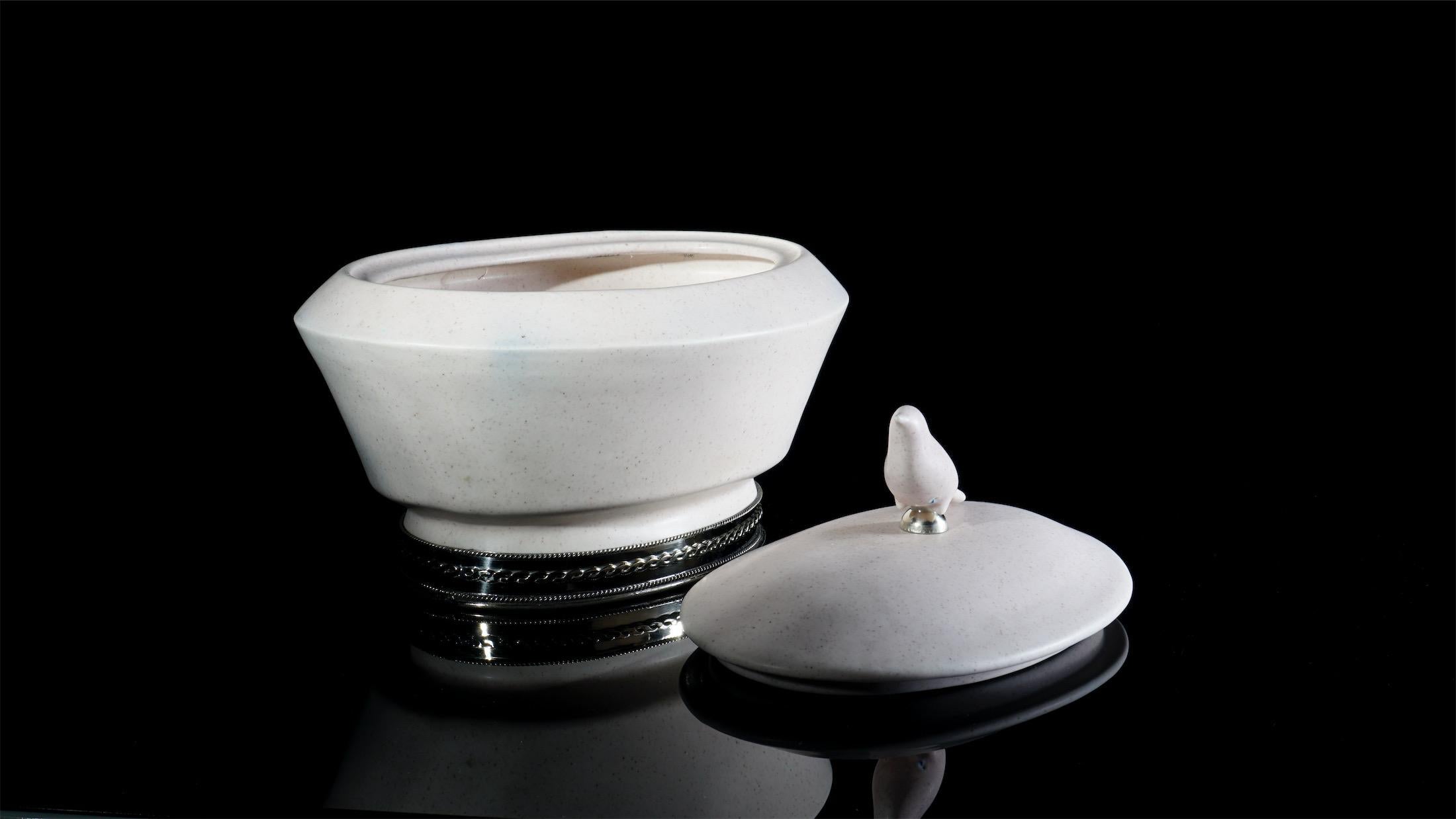 Ceramic Base by Estudio Guerrero Made with Glazed Ceramic and White Metal For Sale 9