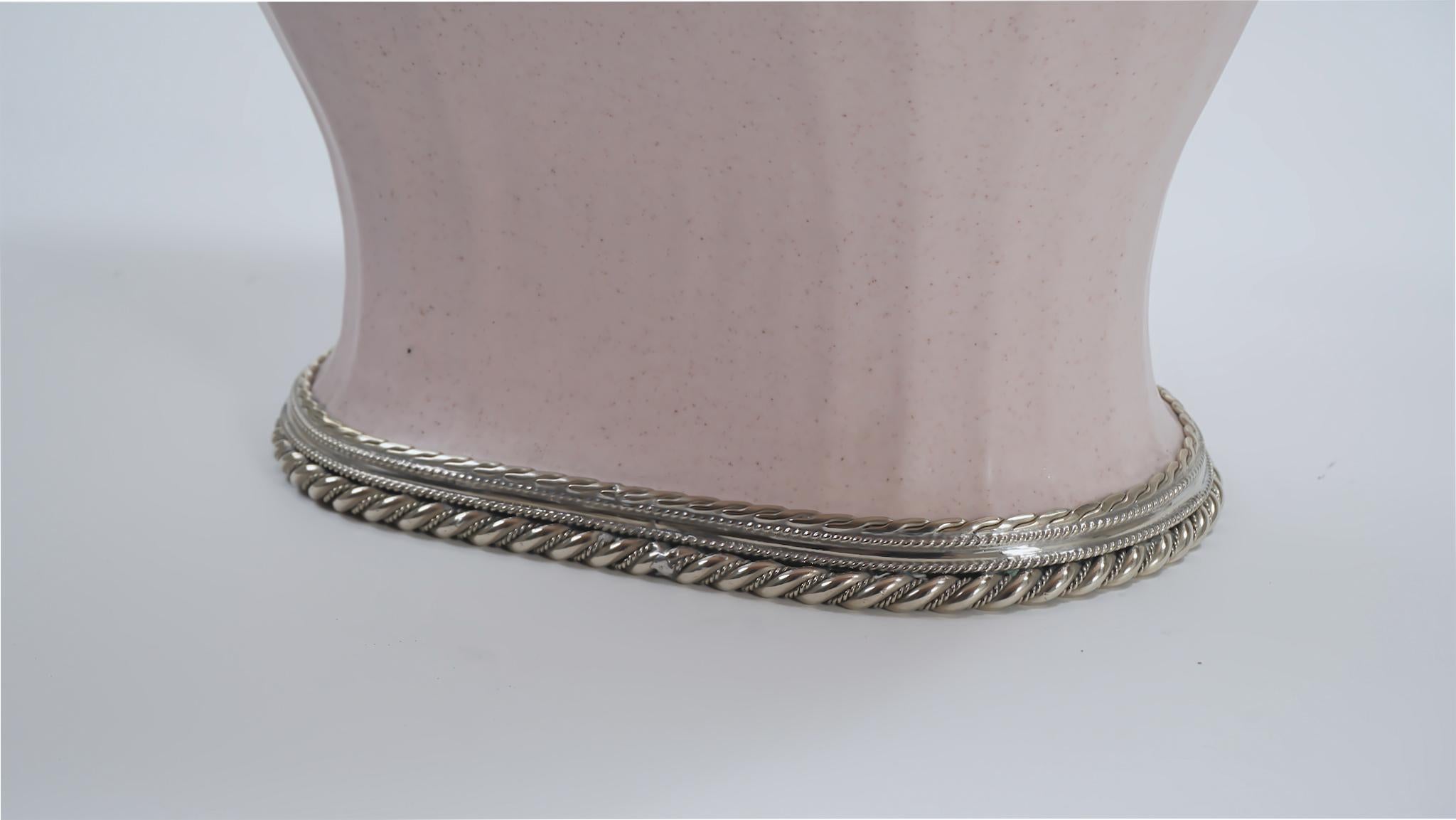 Pink Ceramic Base by Estudio Guerrero Made with Glazed Ceramic and White Metal In New Condition In Guadalajara, Jalisco