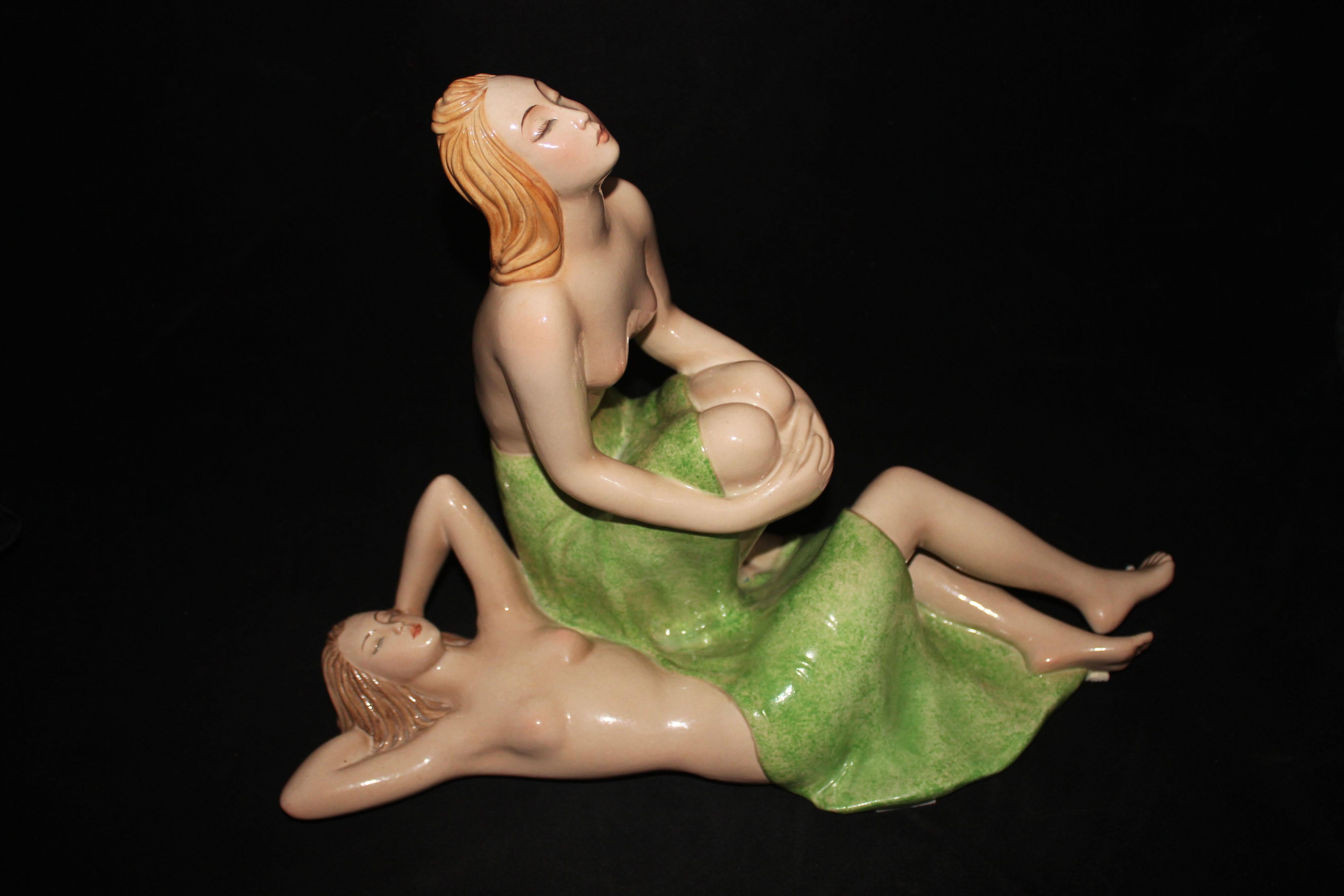 Italiano Bagnanti al sole in ceramica di Le Bertetti Torino, 1940 in vendita