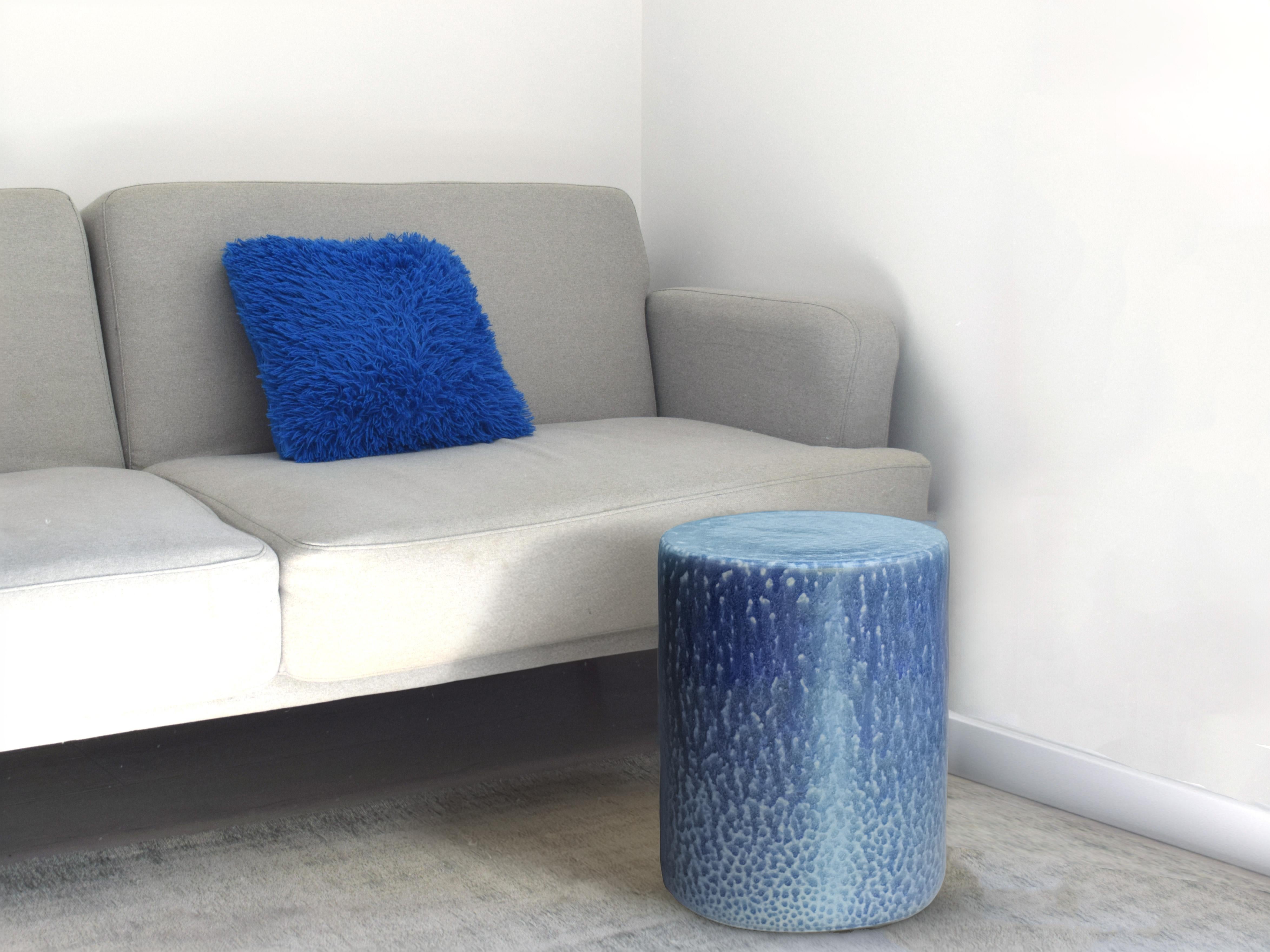 XXI secolo e contemporaneo Comodino in ceramica Gres fatto a mano in vendita
