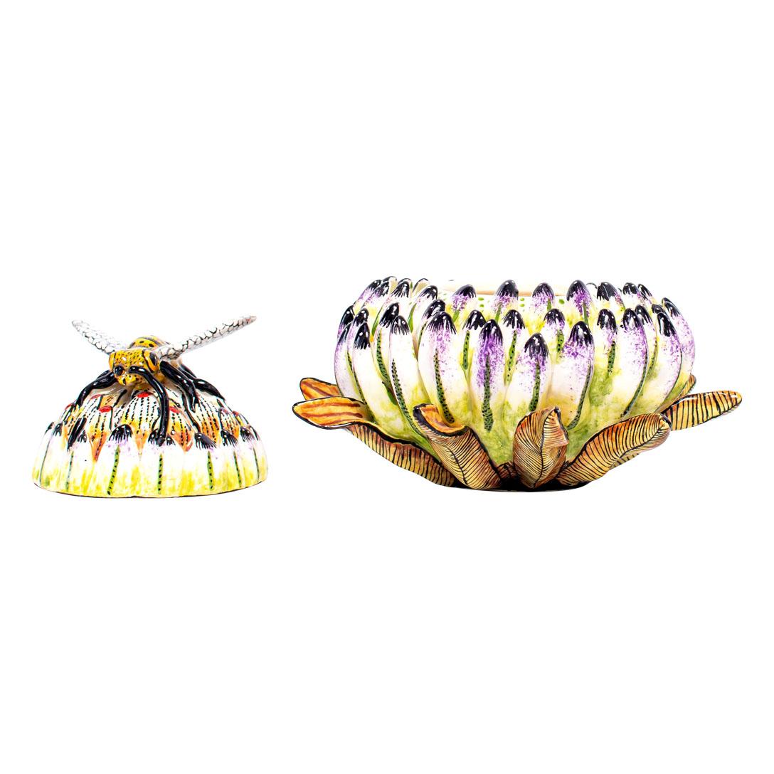 Ceramic Bee Jewelry Box  , hand made in South Africa In Excellent Condition In North Miami, FL