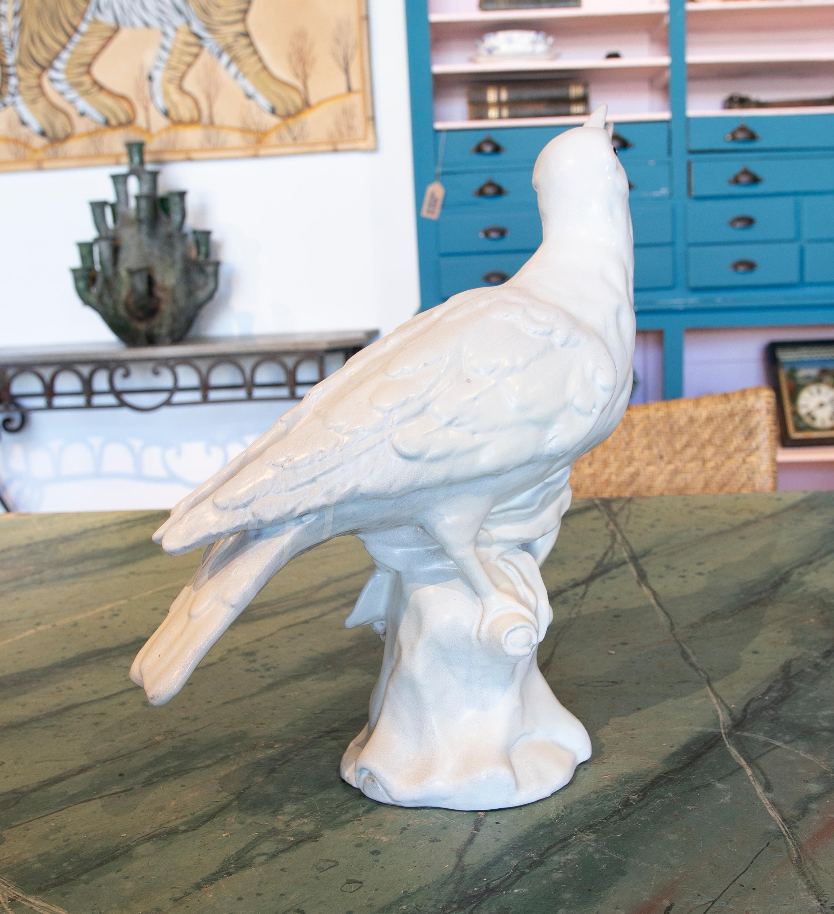 Ceramic Bird Figurine in White Valencian Colour 1