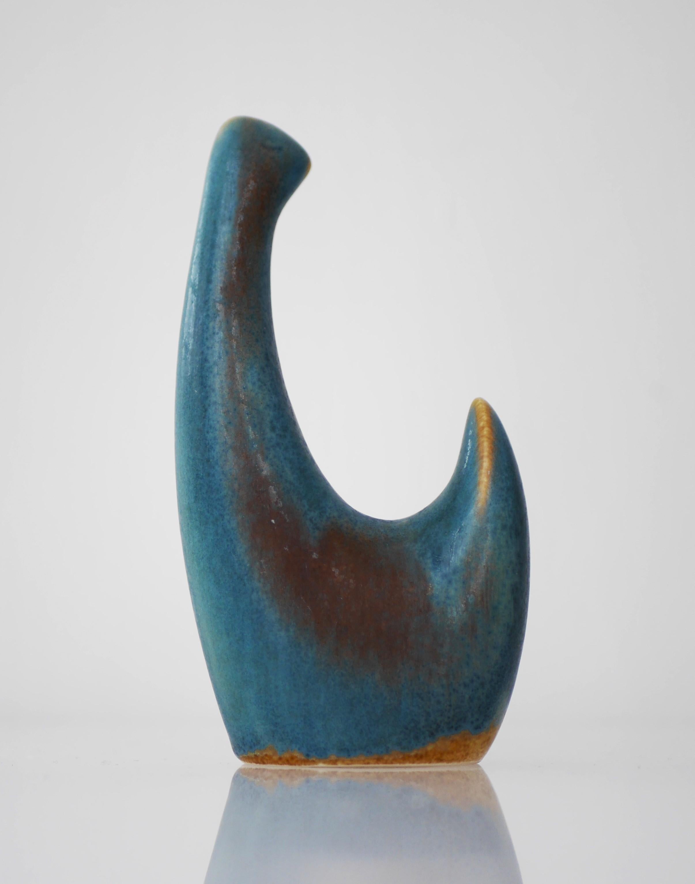 Mid-Century Modern Ceramic bird sculpture by Borge Jorgensen for Söholm, Denmark. For Sale