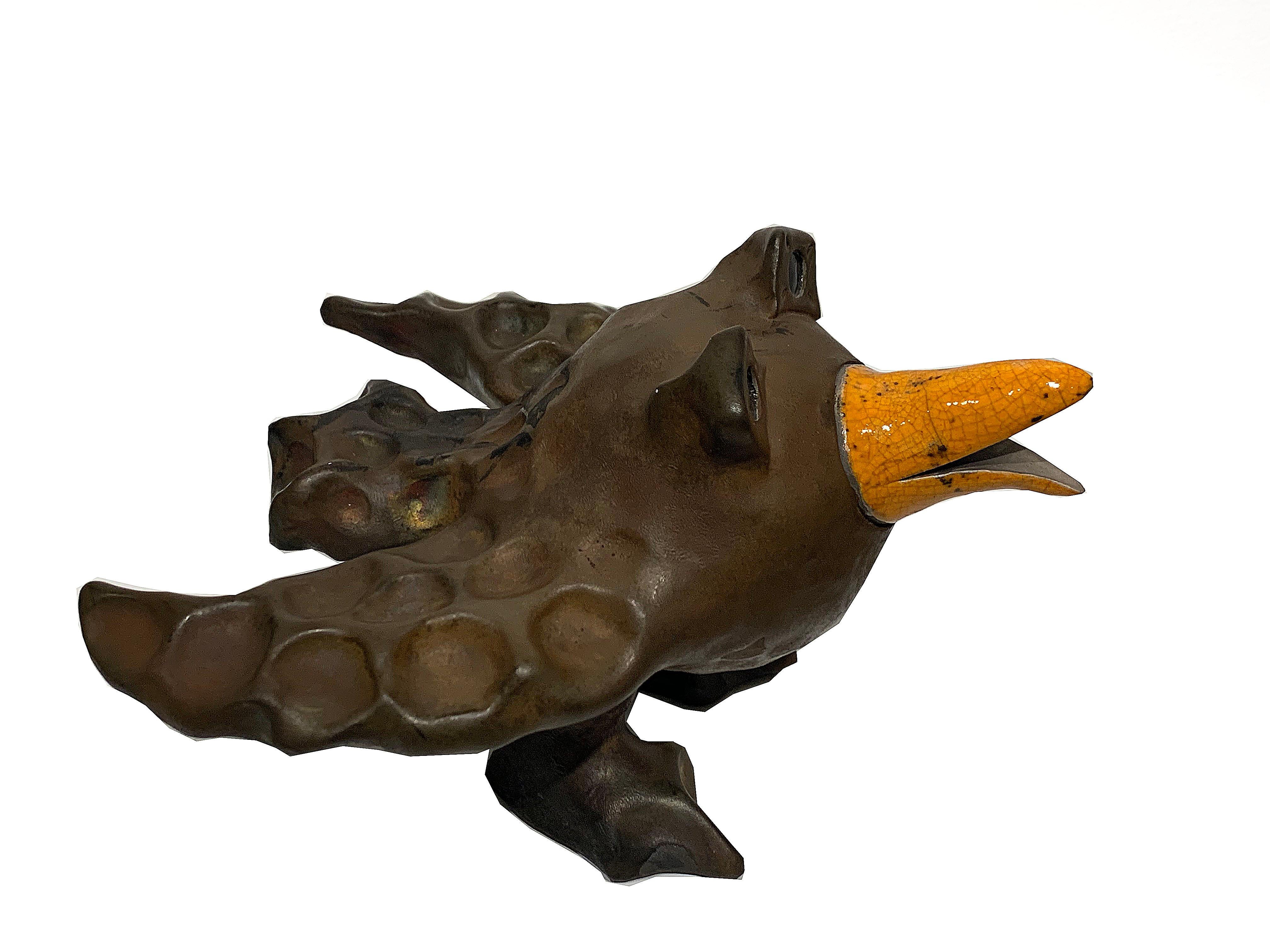 20ième siècle Sculpture d'oiseau en céramique en vente