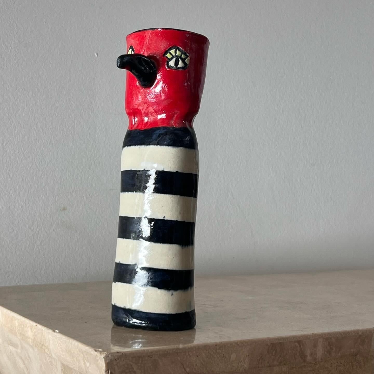 Ceramic red painted bird vase with stripes, signed by artist, 20th century  For Sale 4