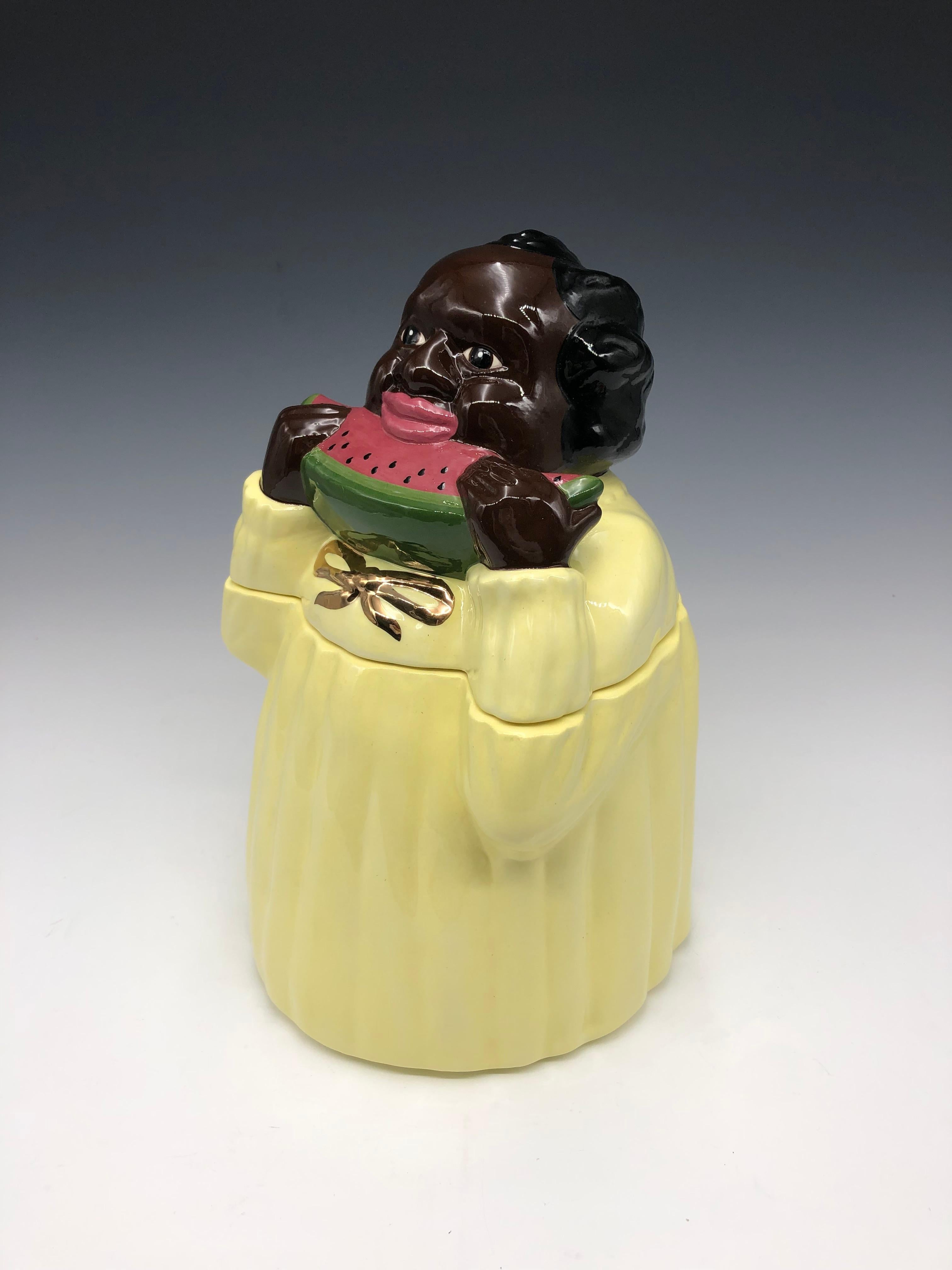 Artisanat Jarre à biscuits en céramique avec figure noire par Carol Bifford, édition limitée #148 en vente