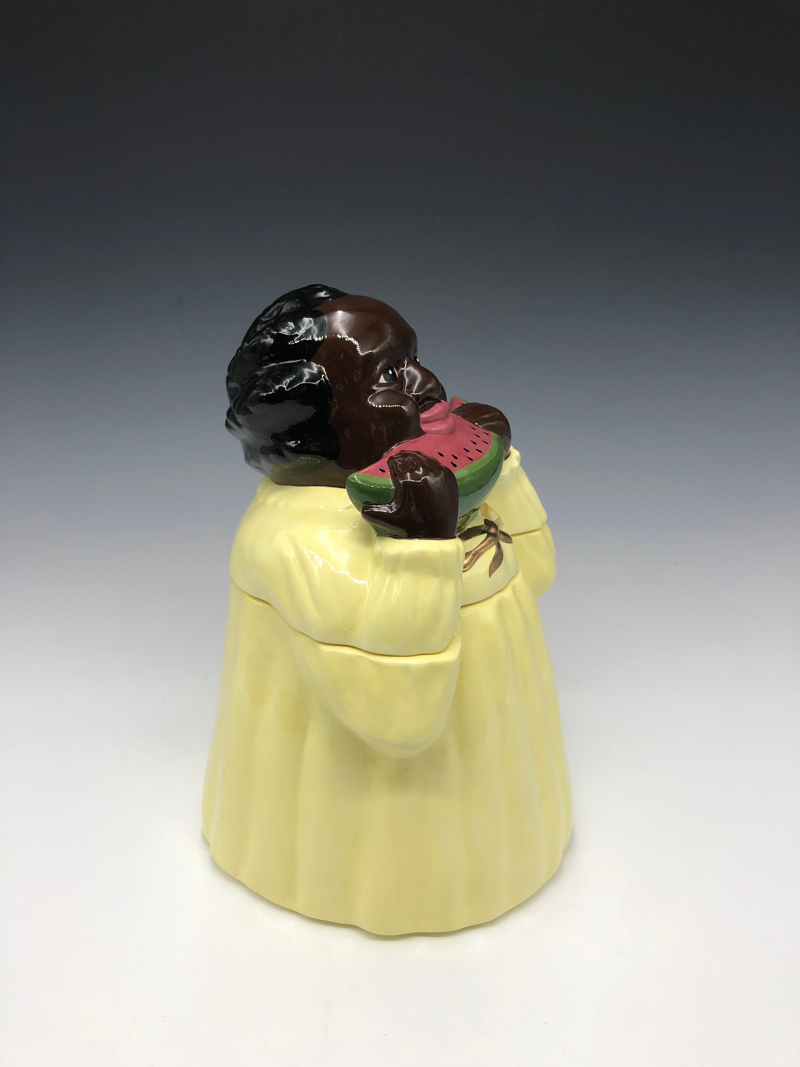 Jarre à biscuits en céramique avec figure noire par Carol Bifford, édition limitée #148 Excellent état - En vente à East Quogue, NY