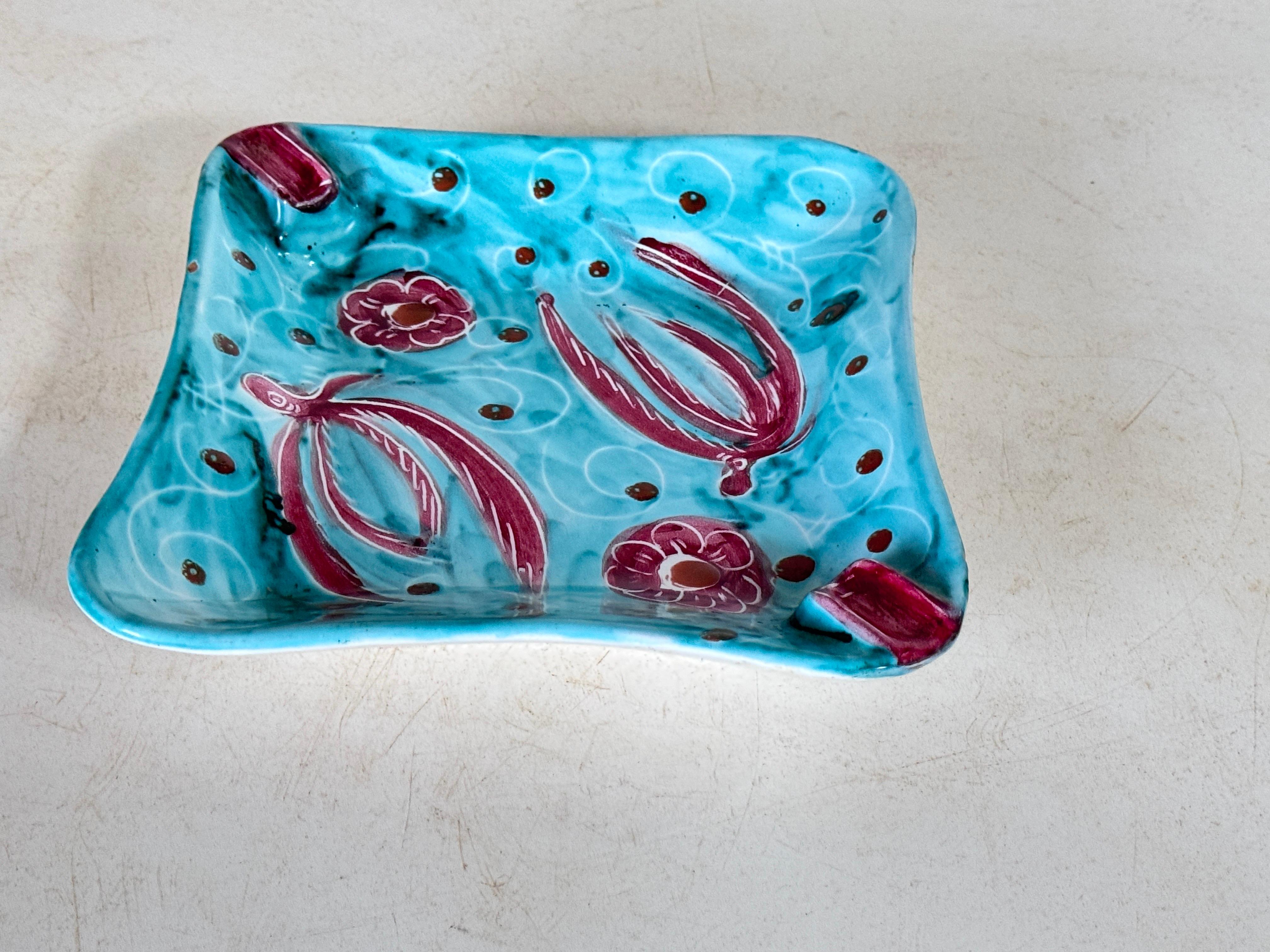 Ceramic Blue and Red Ashtray or Vide Poche Circa 1960 Italy Signed PM Italy For Sale 5