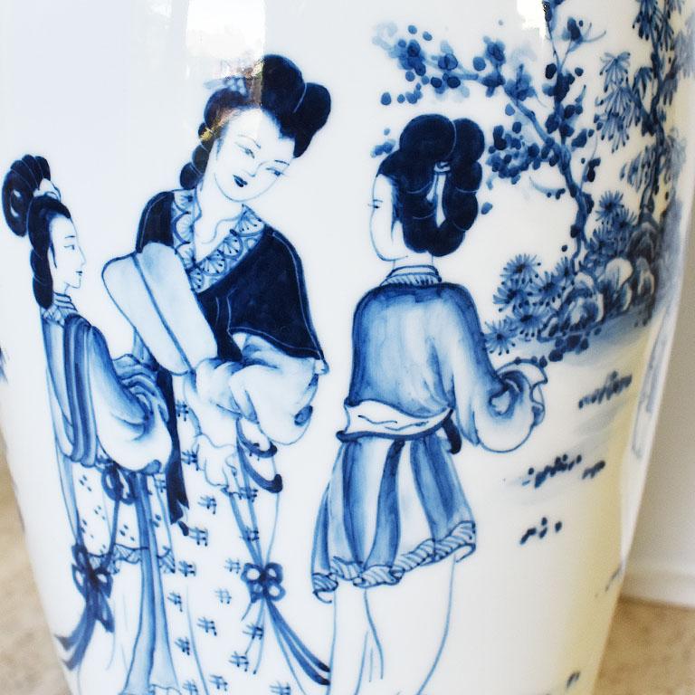 chinoiserie vase
