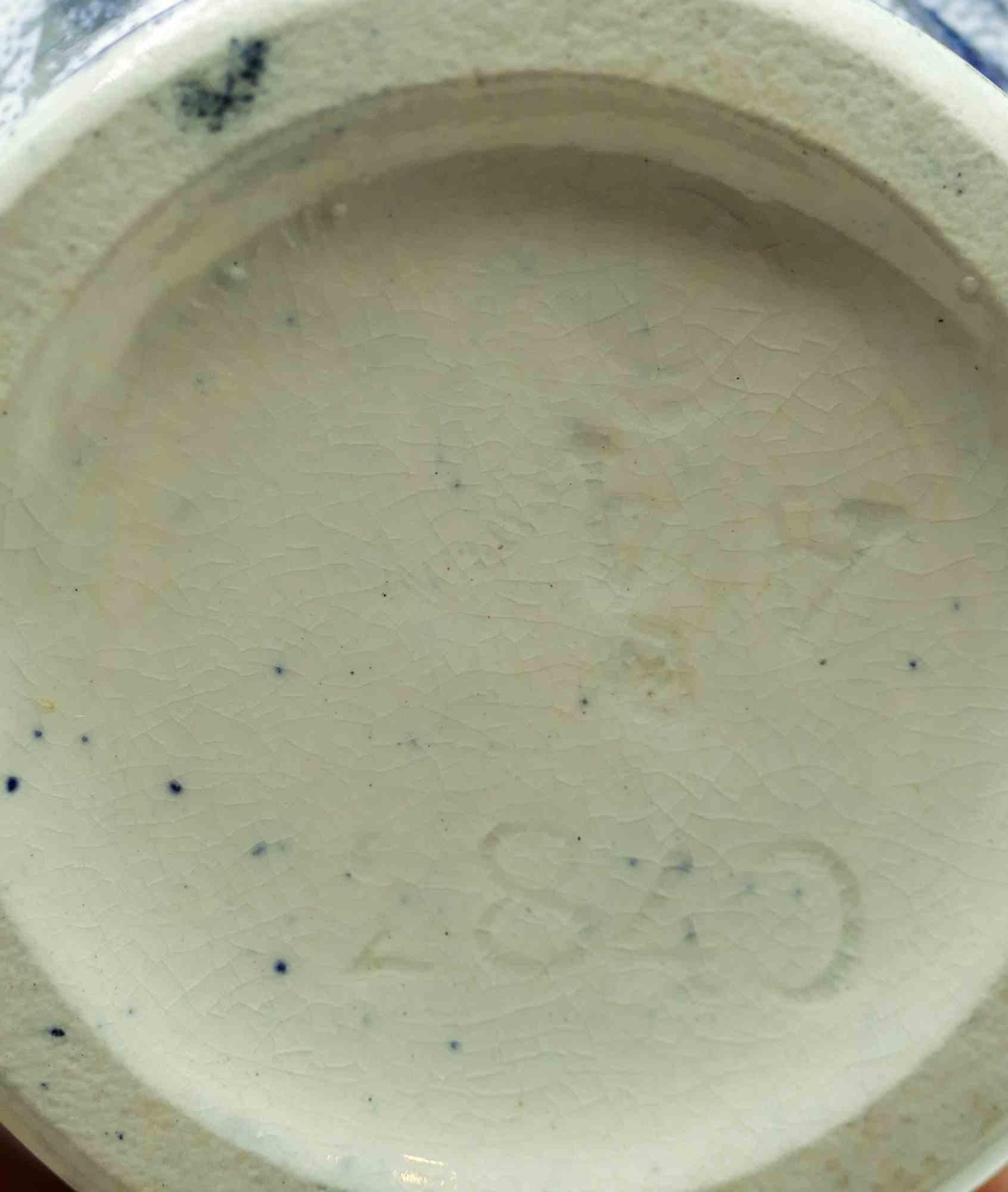 Jarrón de cerámica azul de Franz Anton Mehlem, Finales del siglo XIX en Bueno estado para la venta en Roma, IT