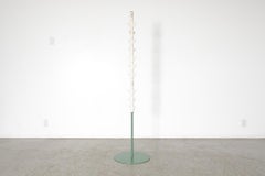 Appendiabiti a colonna in ceramica con base verde di Richard Hutten