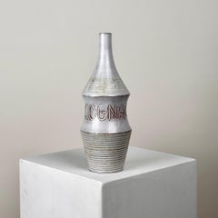 Ceramic bottle by Les Argonautes