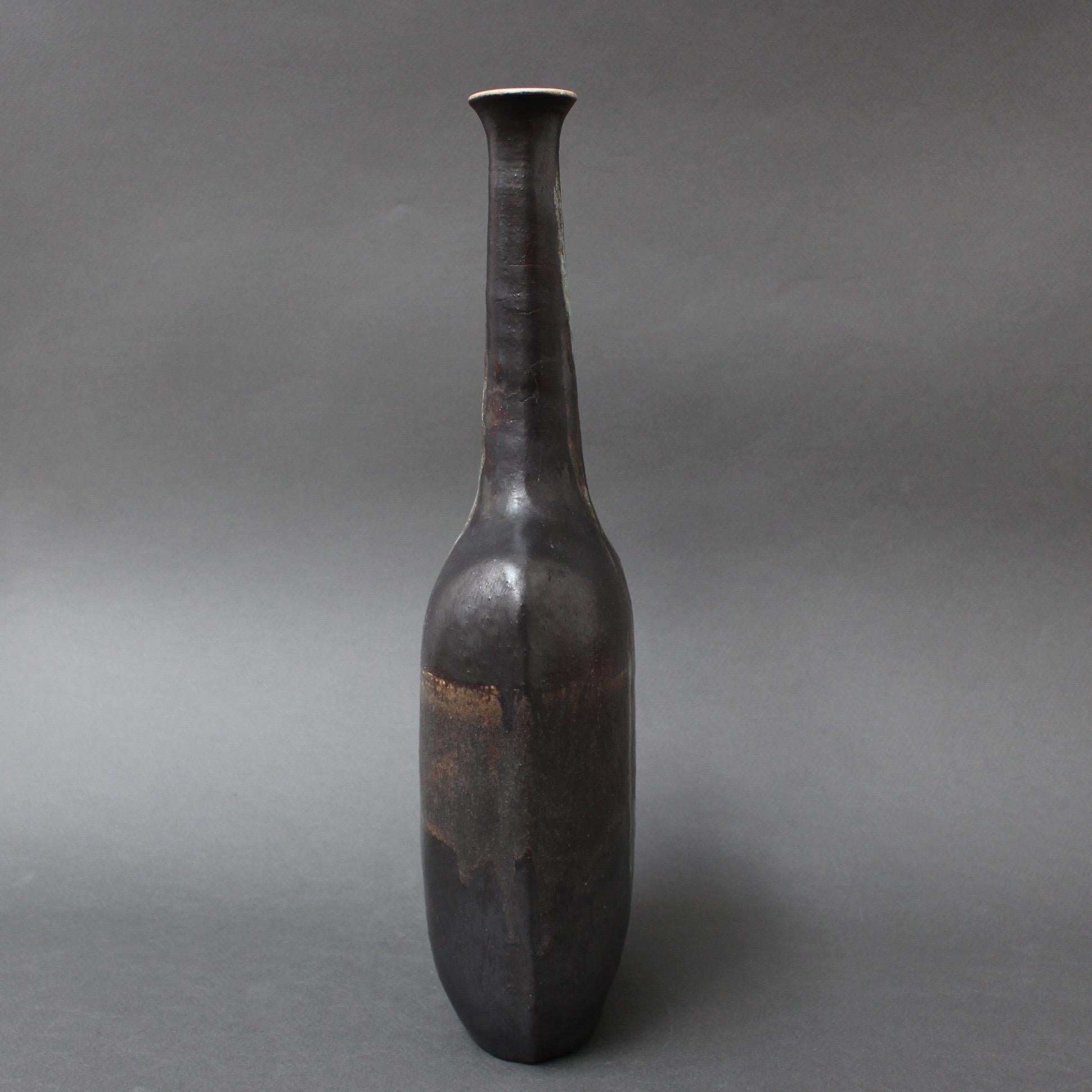 Ceramic Bottle-Shaped Black Decorative Vase by Bruno Gambone, circa 1980s 1