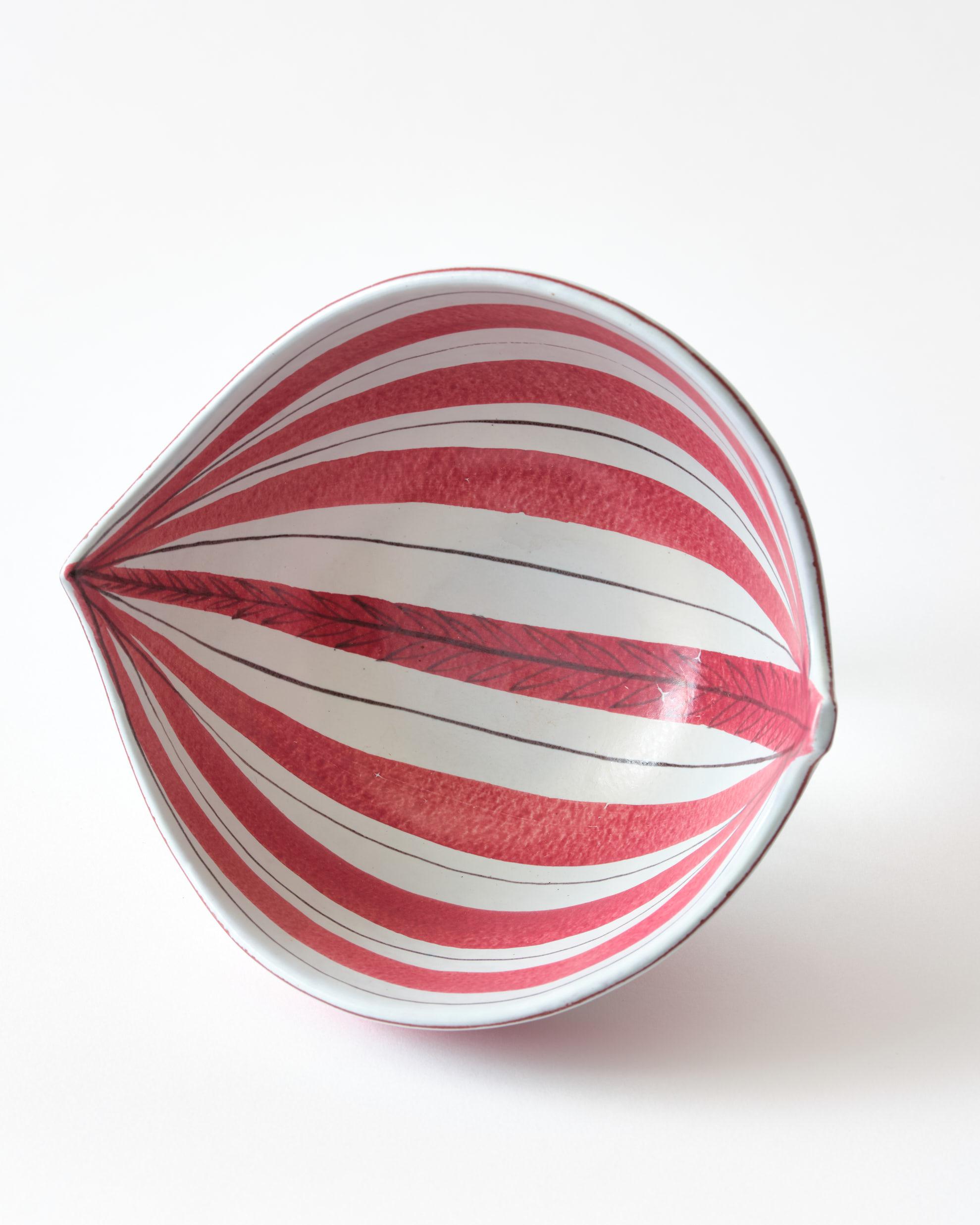 Ceramic Bowl by Stig Lindberg, Sweden, Red & White Striped, Signed, C 1950 For Sale 3