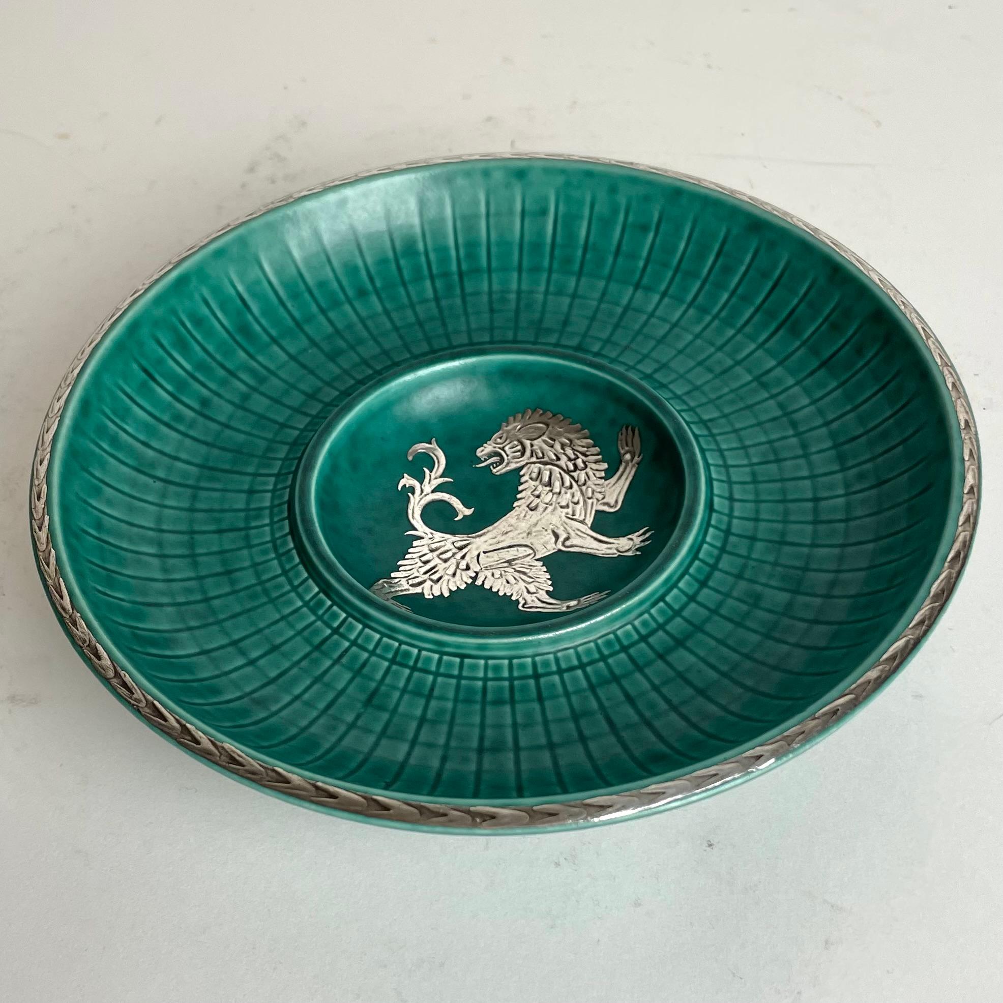 Ceramic bowl by Wilhelm Kåge, Argenta, Gustavsberg. Art Deco, 1930s In Good Condition For Sale In Knivsta, SE