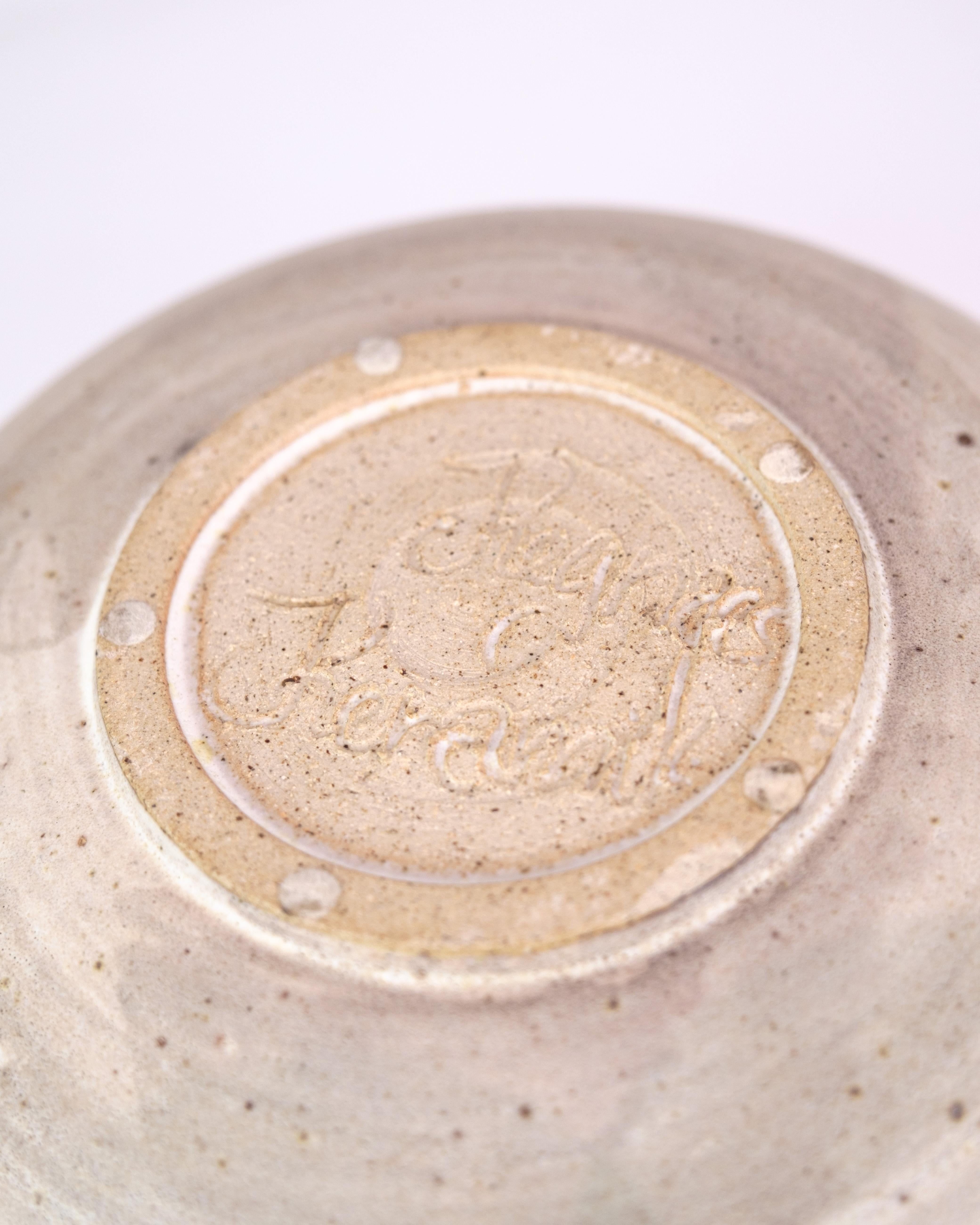 Cuenco de cerámica decorado con motivos firmado por Kegnæs Ceramics De los años 60 Cerámico en venta