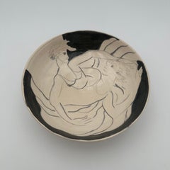 Ciotola in ceramica decorata con due figure femminili - Firmato, circa 1970