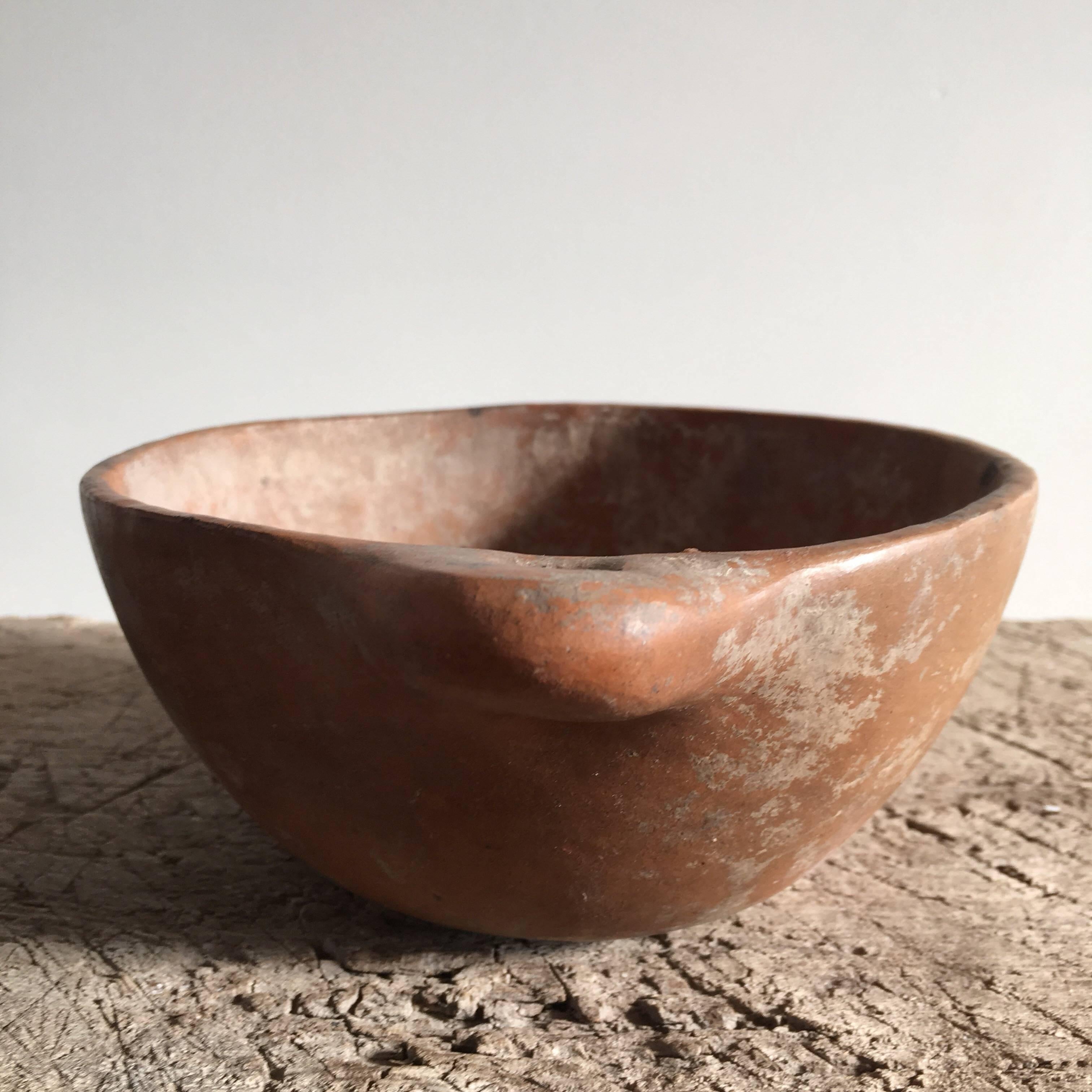 Petit terracotta serving bowl from the state of Guerrero.