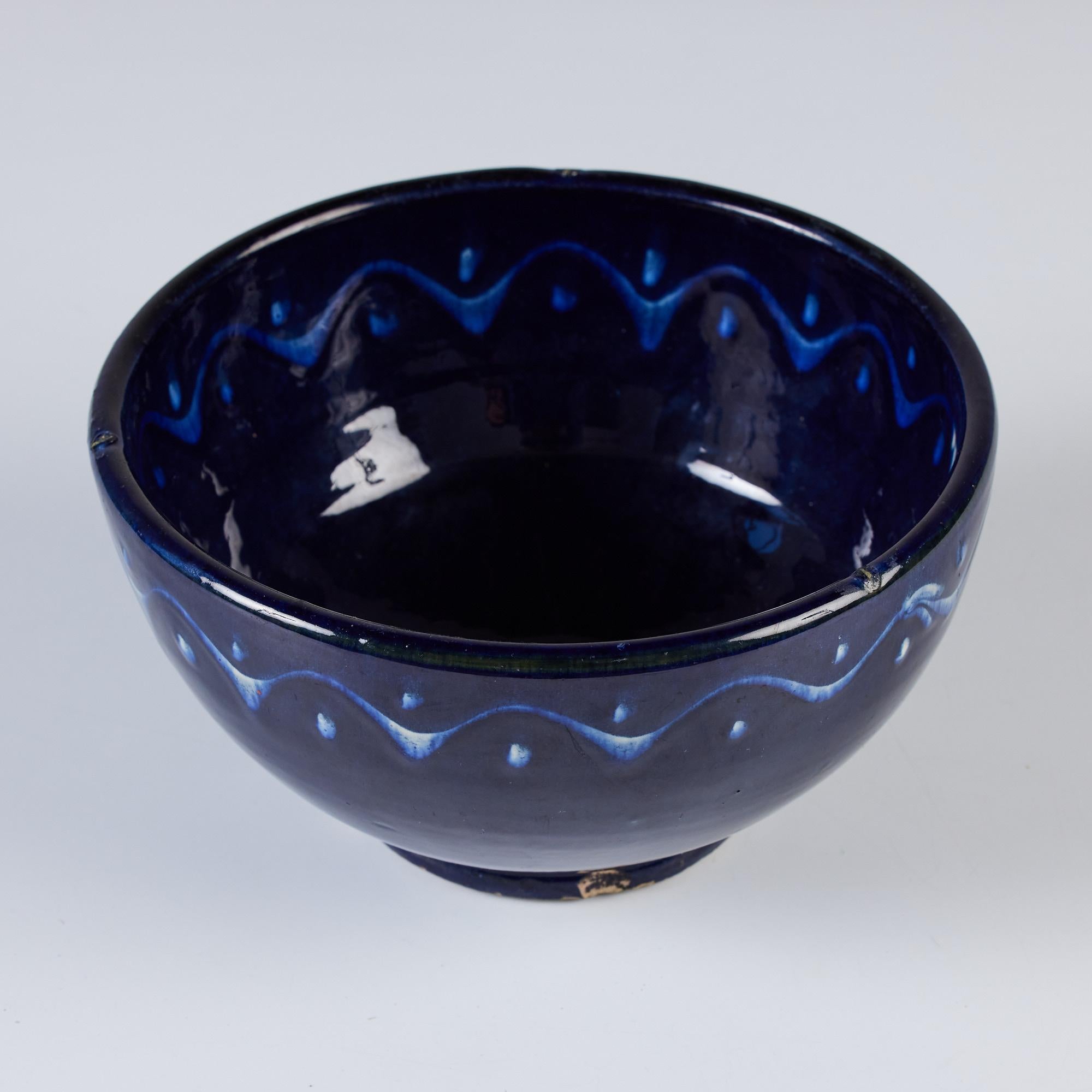 Ceramic Bowl from the Studio of Herman August Kähler In Good Condition For Sale In Los Angeles, CA