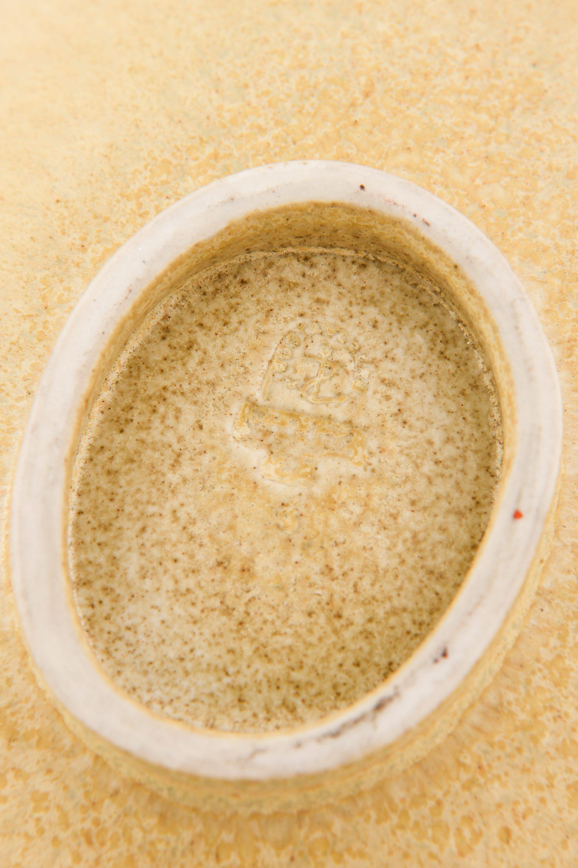 Cuenco de cerámica esmaltada con piel de liebre, años 60 Moderno de mediados de siglo en venta