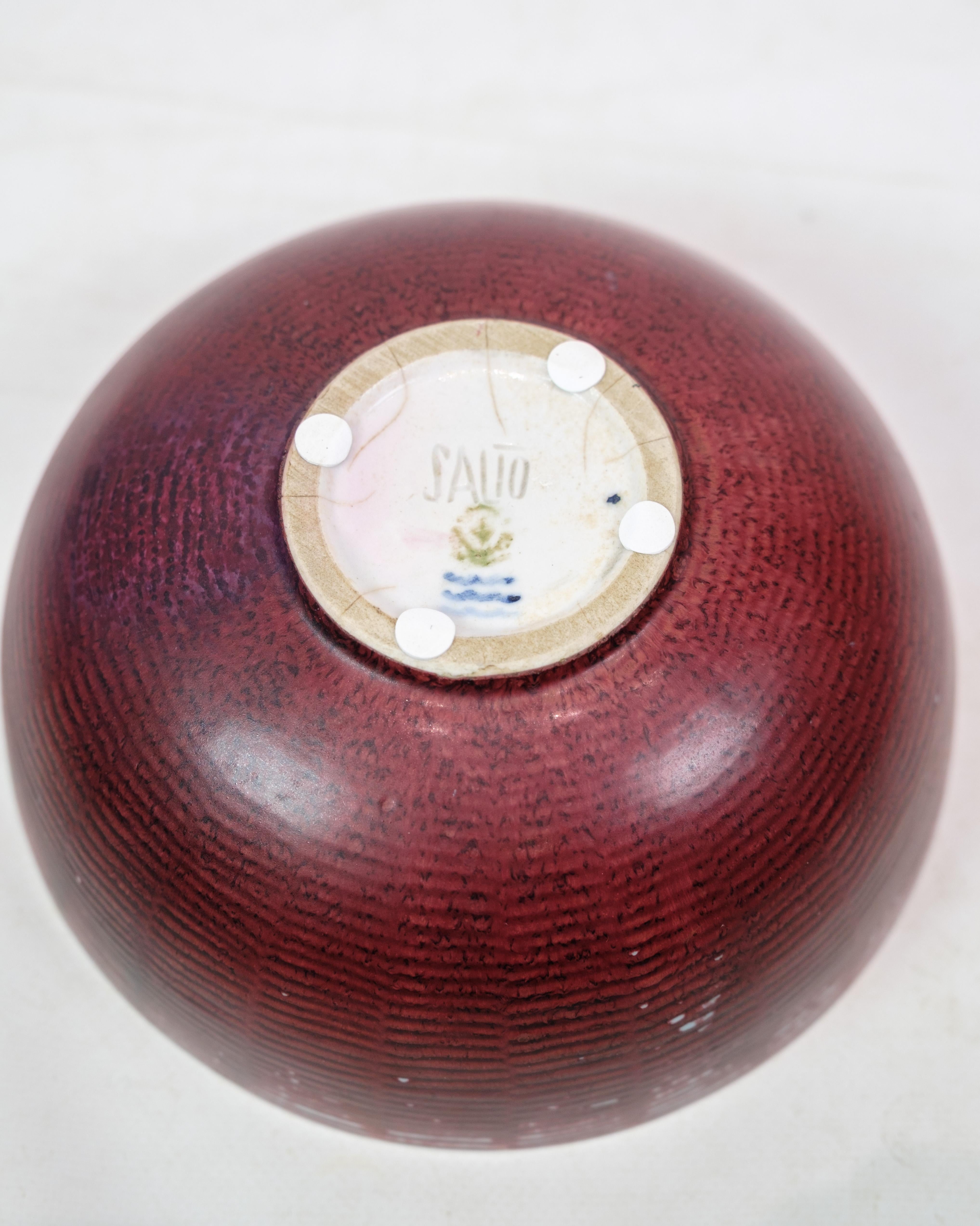 Ceramic Bowl Model 20.717 Made In Oxblood Colored Glaze By Axel Salto In Good Condition For Sale In Lejre, DK