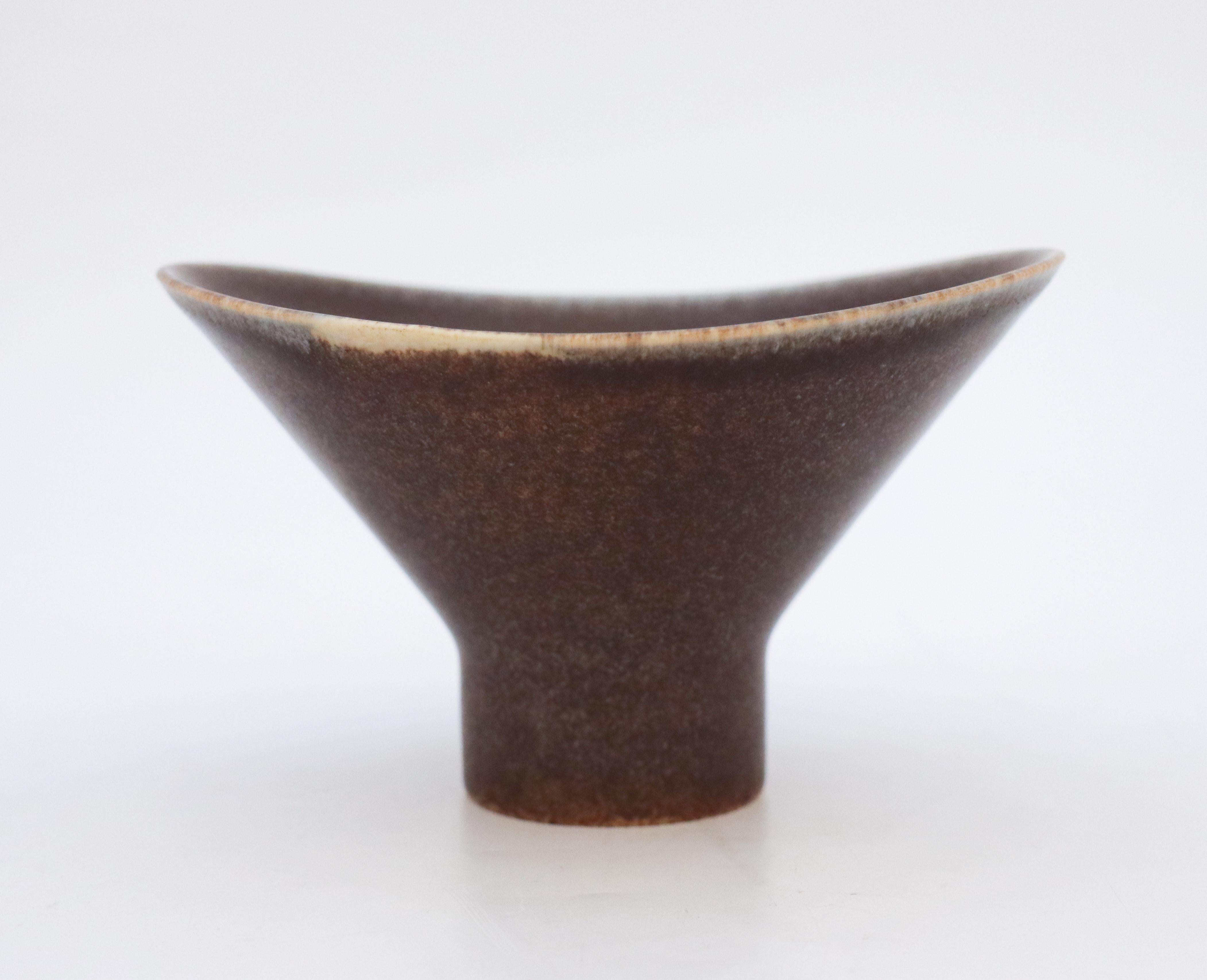 Glazed Ceramic Bowl on a Foot Carl-Harry Stålhane, Rörstrand, Vintage Mid Century For Sale