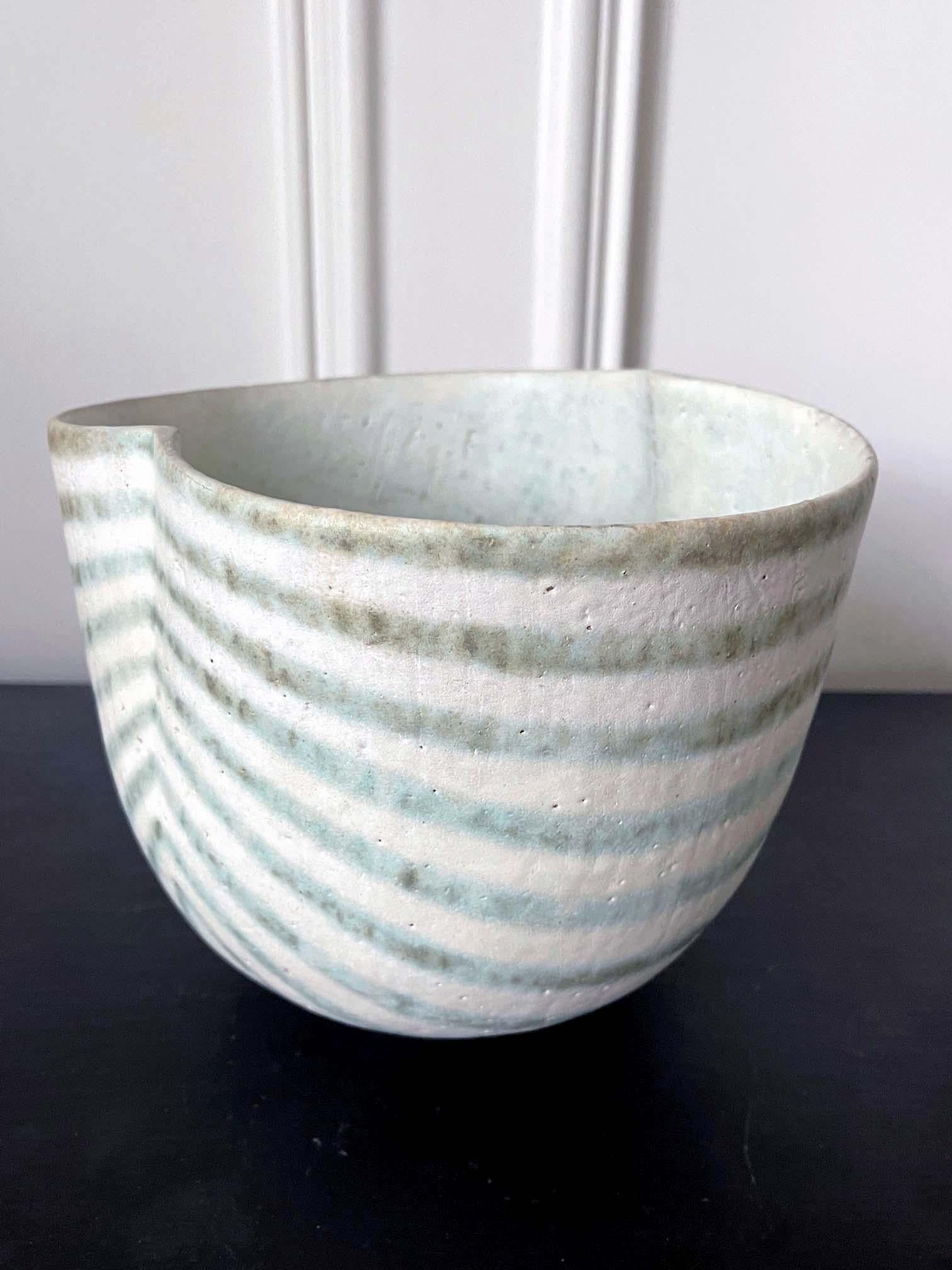 Ceramic Bowl-Shape Vessel by British Studio Potter John Ward For Sale 6