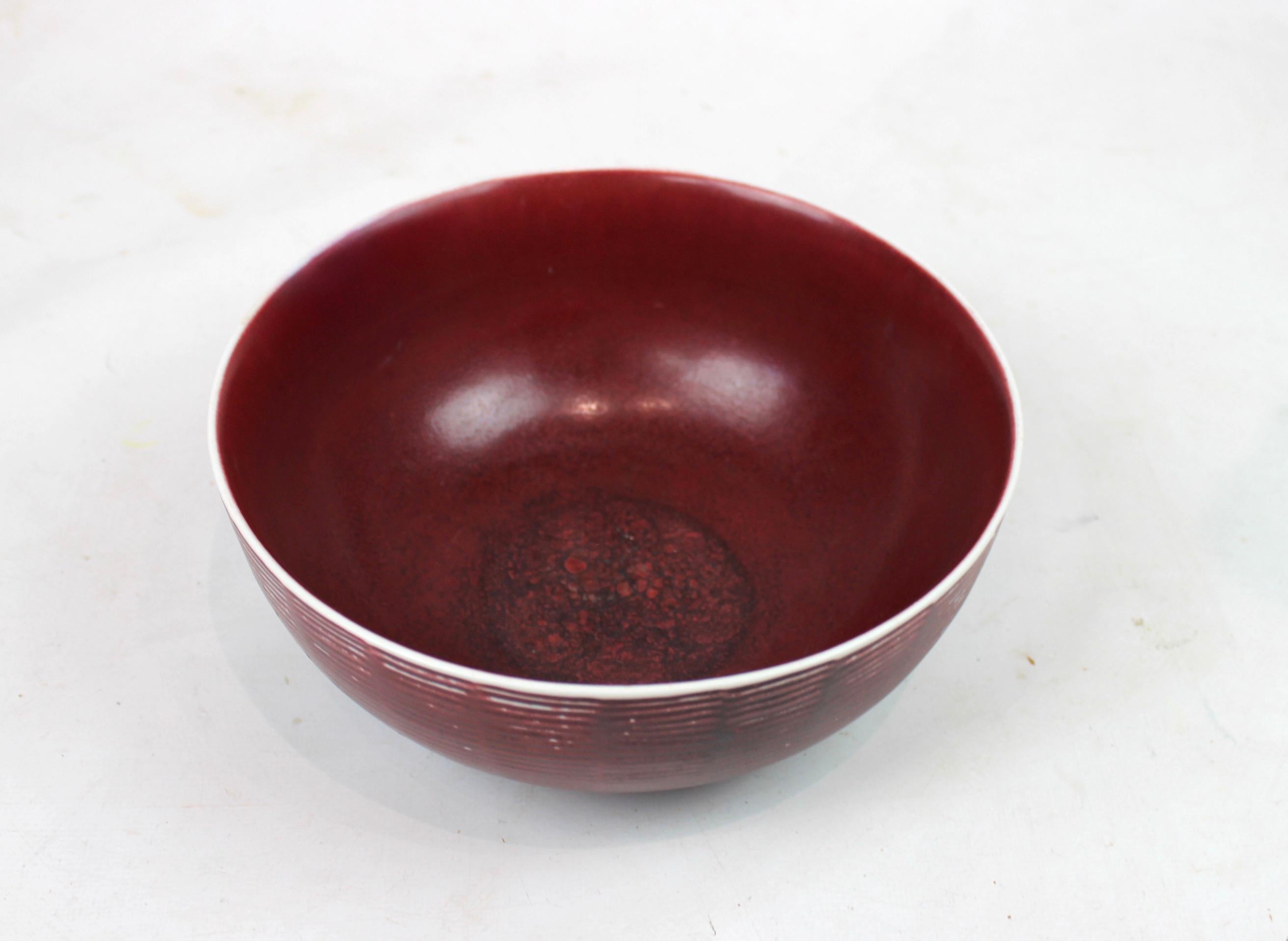 Scandinavian Modern Ceramic Bowl with Ox Blood Glaze by Axel Salto for Royal Copenhagen, 1950s