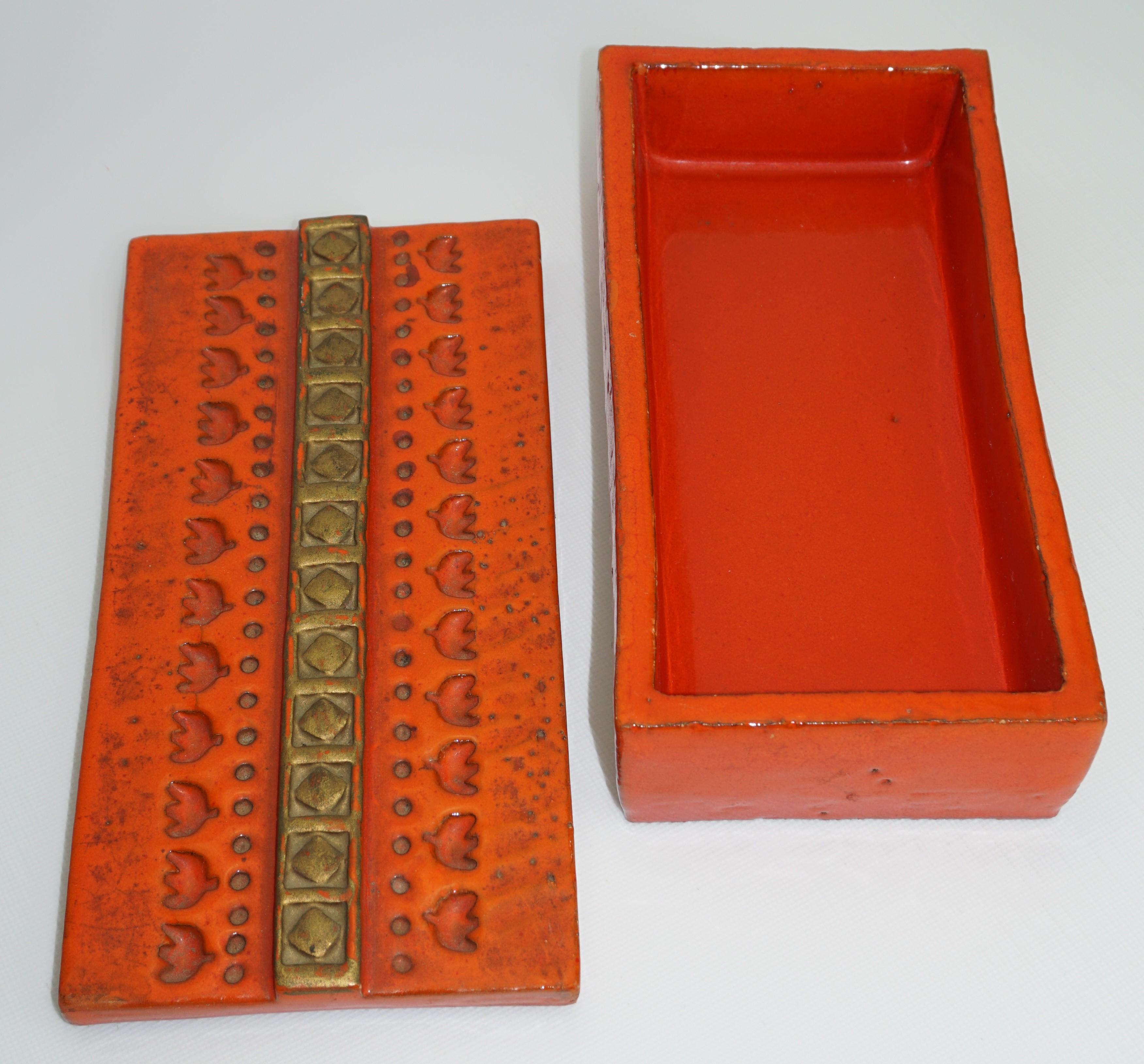 Ceramic Box by Aldo Londi Bitossi, Italy, C 1960, Orange with Gold Decoration In Good Condition For Sale In New York, NY