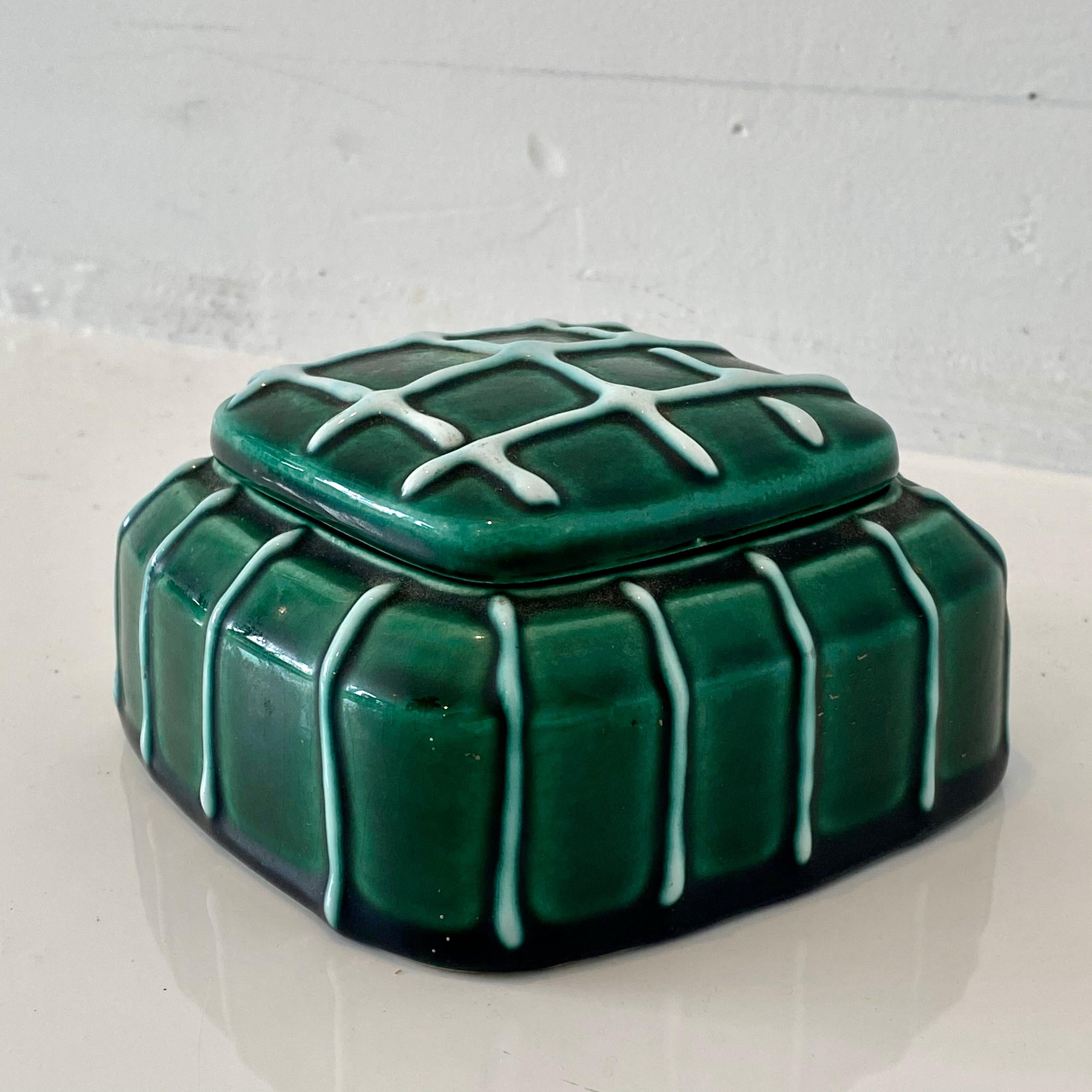 Caja de cerámica de Longchamp Francés en venta