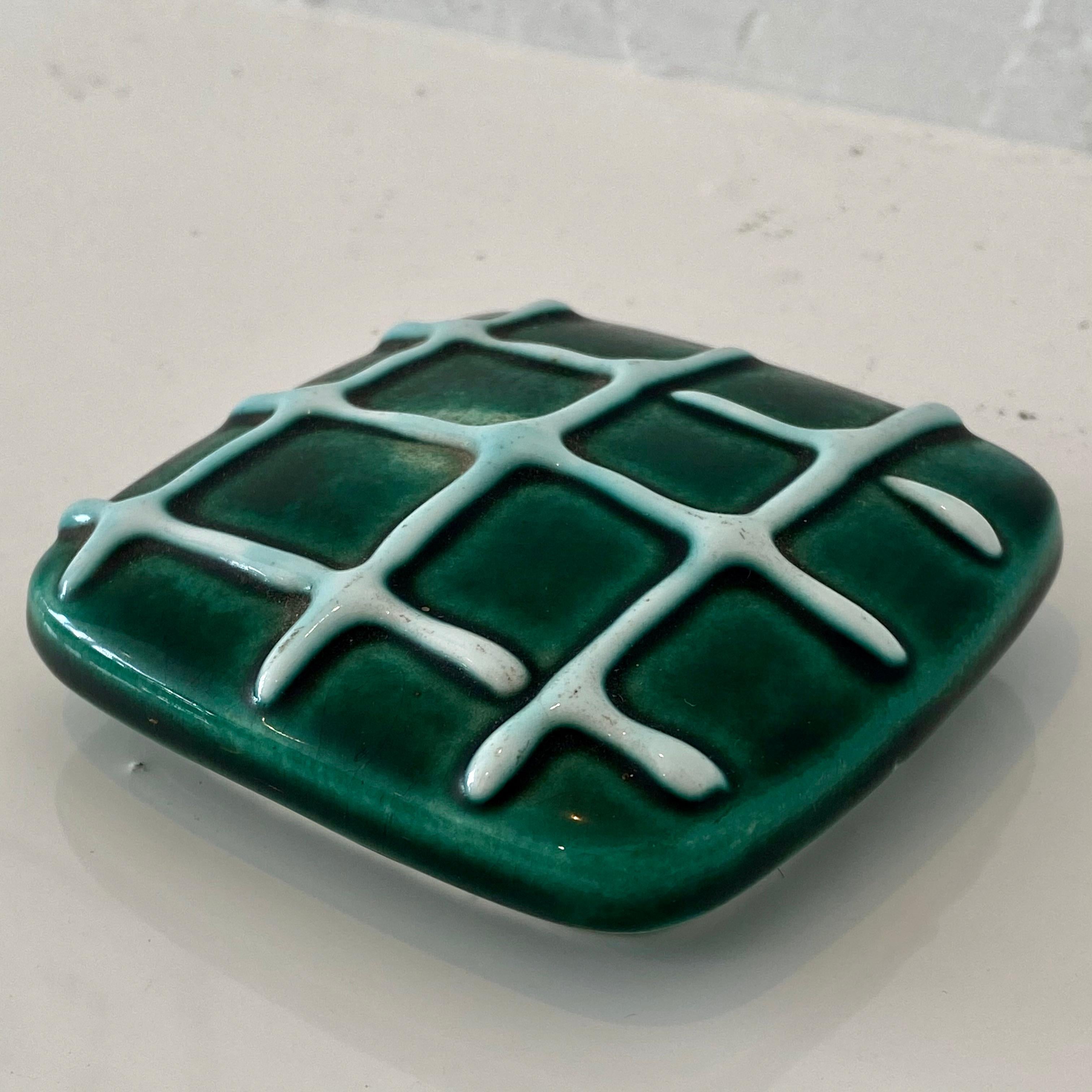 Caja de cerámica de Longchamp en venta 1