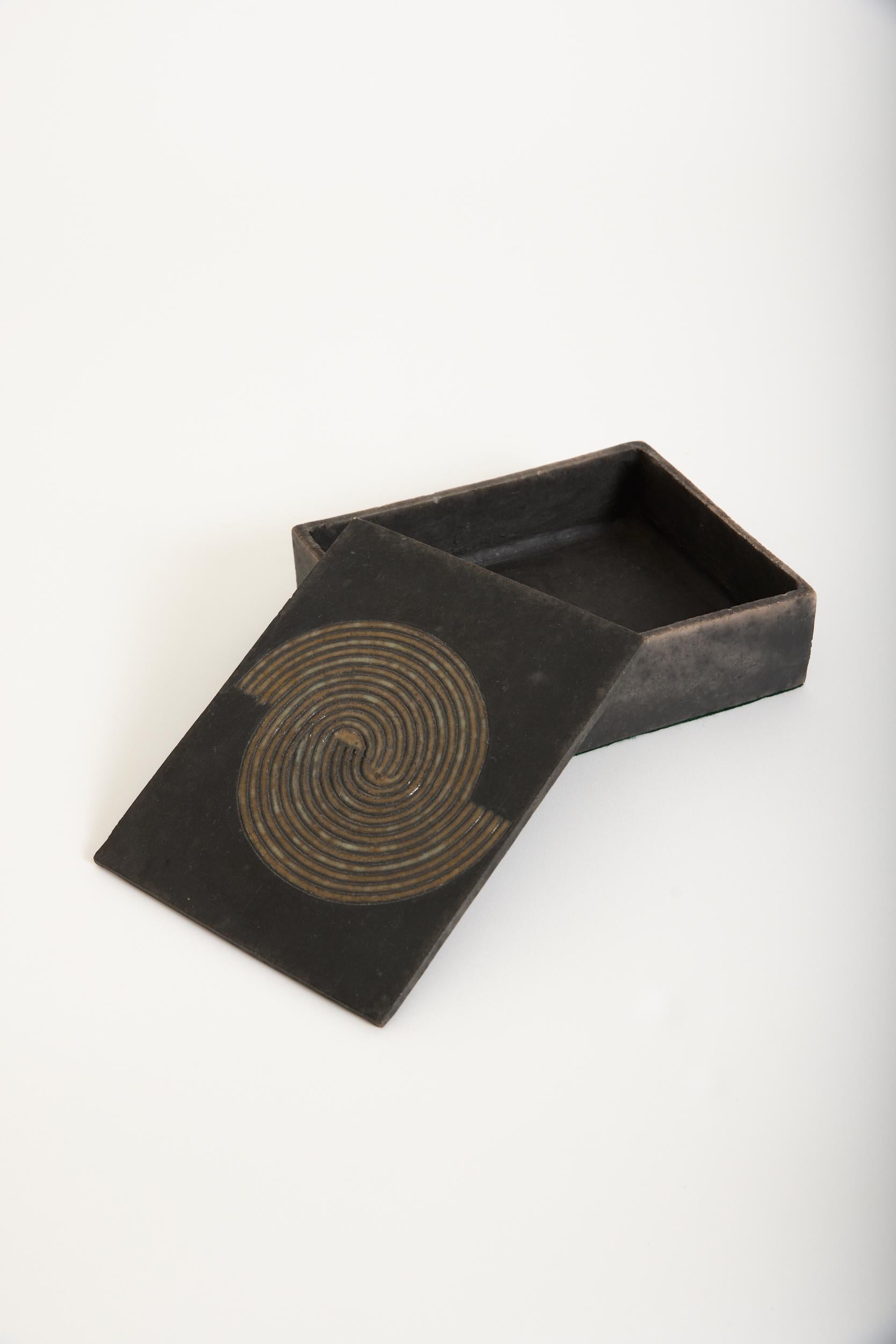 Ceramic Box In Good Condition For Sale In London, GB