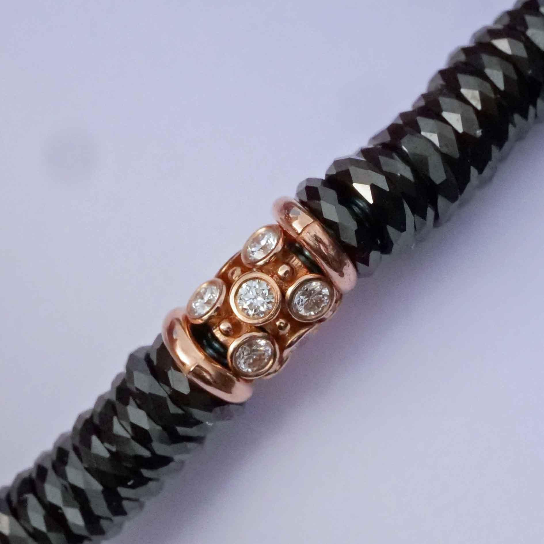 Moderne Bracelet en céramique Brilliante de la populaire Loop Kollektion Silhouette Allemagne en vente
