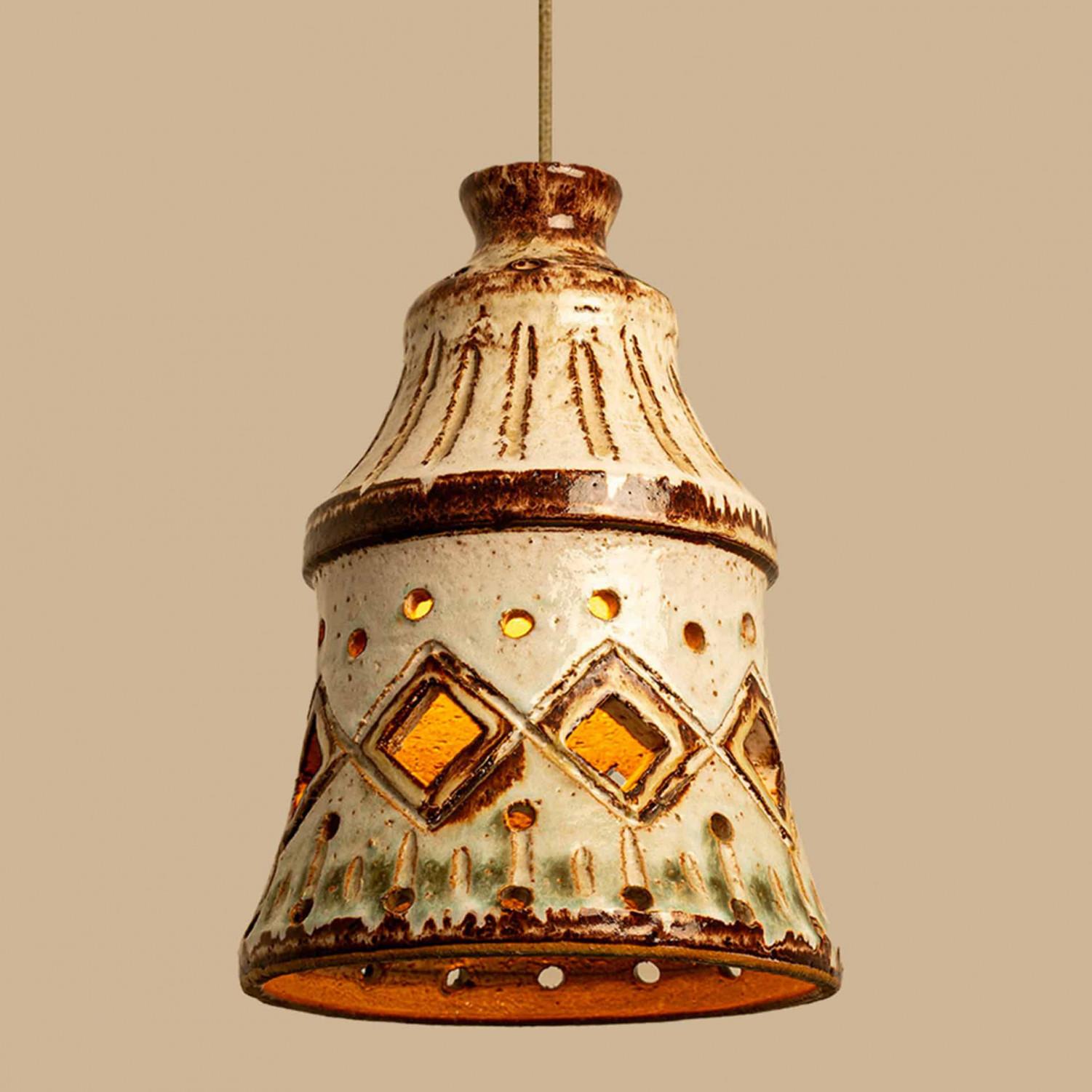Danois Pendentif en céramique brun beige, Danemark, années 1970 en vente