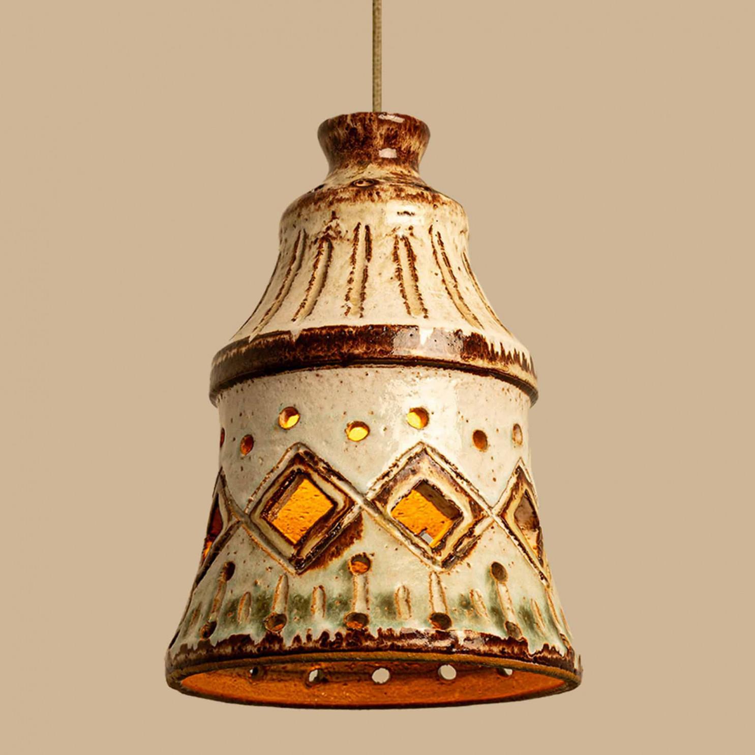 Danois Pendentif en céramique brun beige, Danemark, années 1970 en vente