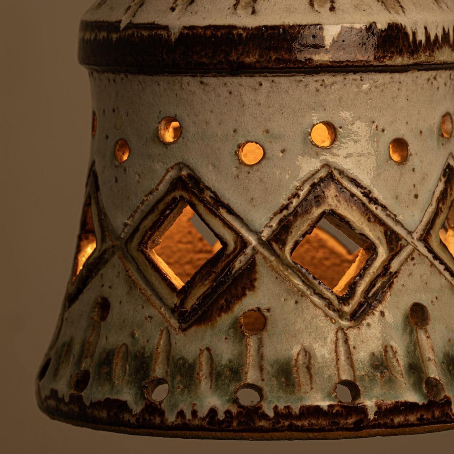 Autre Pendentif en céramique brun beige, Danemark, années 1970 en vente