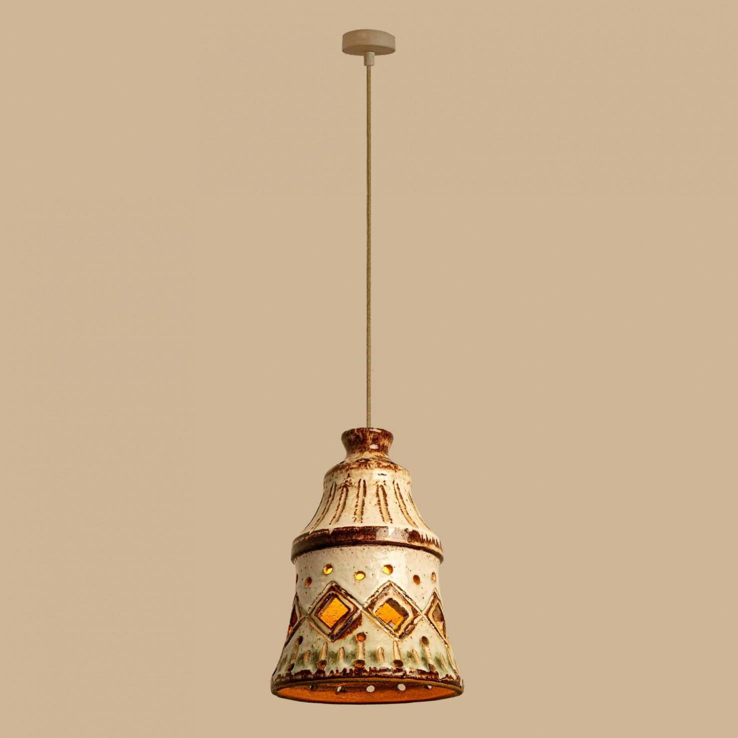 Pendentif en céramique brun beige, Danemark, années 1970 en vente 1