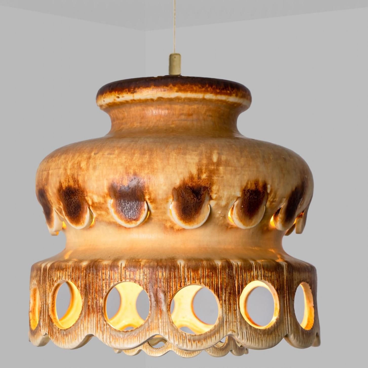 Danois Lampe suspendue en céramique Brown Terra, Danemark, 1970 en vente