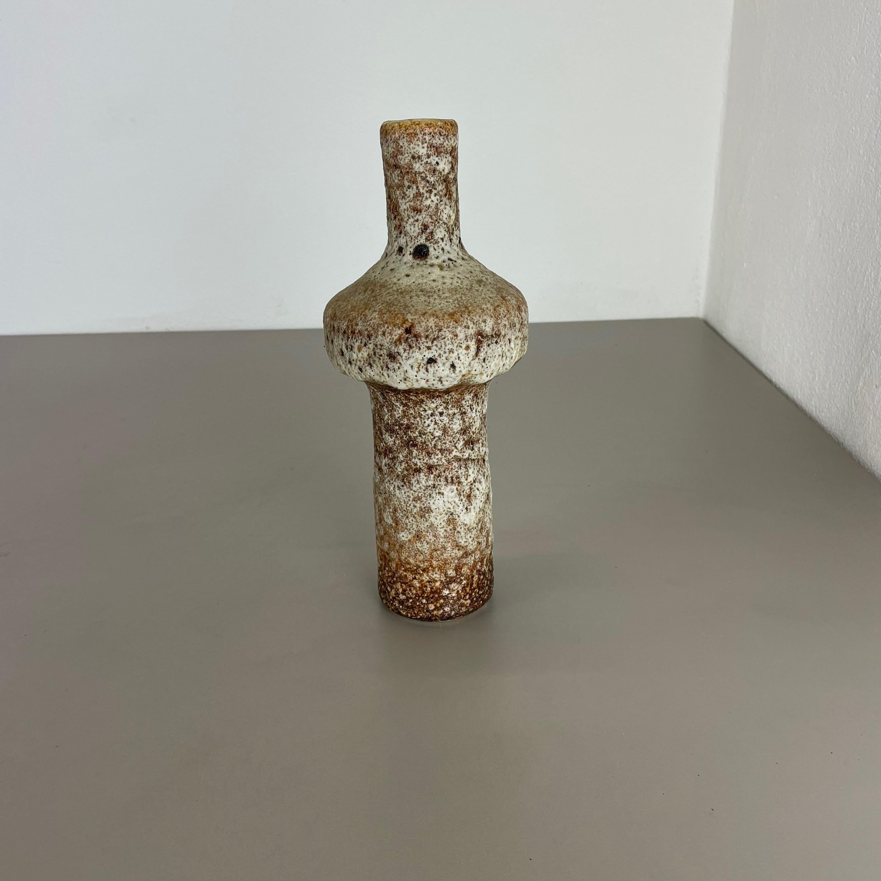 Mid-Century Modern Ceramic Brutalist Pottery 30cm Vase by Piet Vest Ceramics, Netherlands, 1970s
