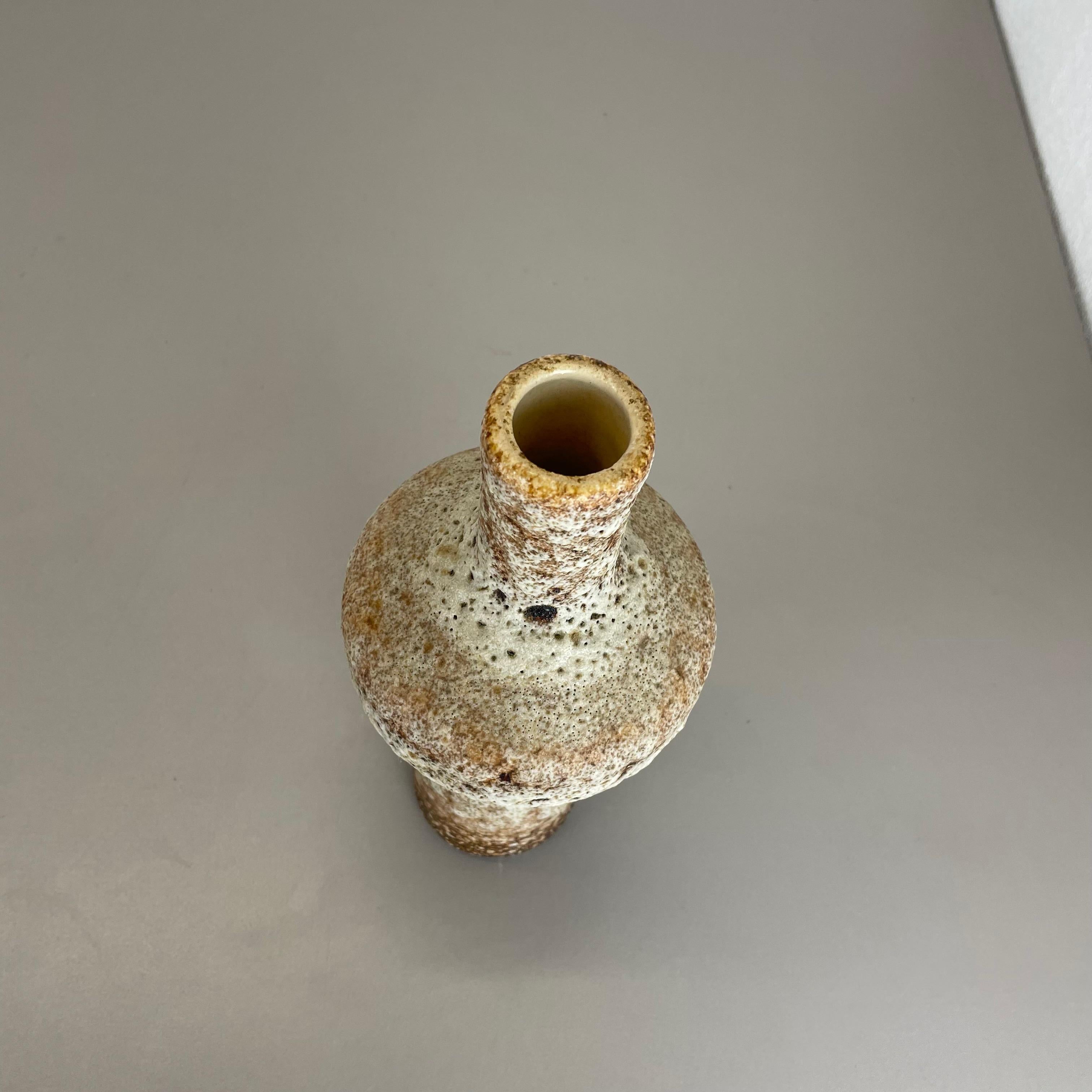 Ceramic Brutalist Pottery 30cm Vase by Piet Vest Ceramics, Netherlands, 1970s In Good Condition In Kirchlengern, DE
