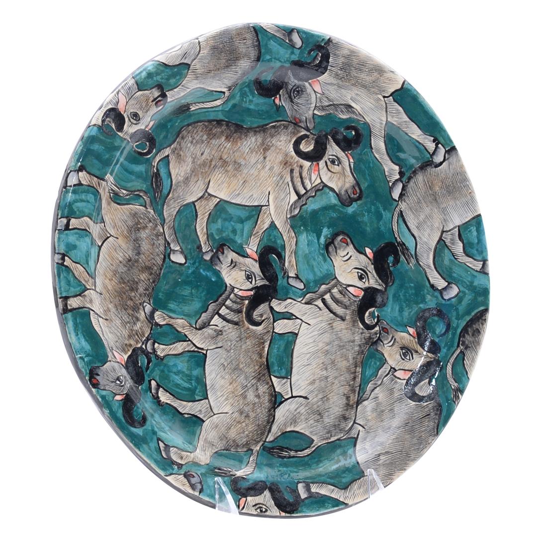 Moderne Assiette à buffle en céramique, à la main  Fabriqué en Afrique du Sud en vente