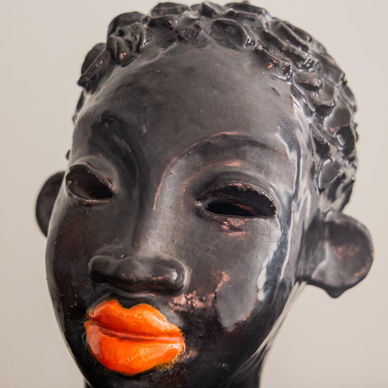 Ceramic bust African woman with flame lips by The Weiner Werkstatte, Vienna 1930 For Sale 2