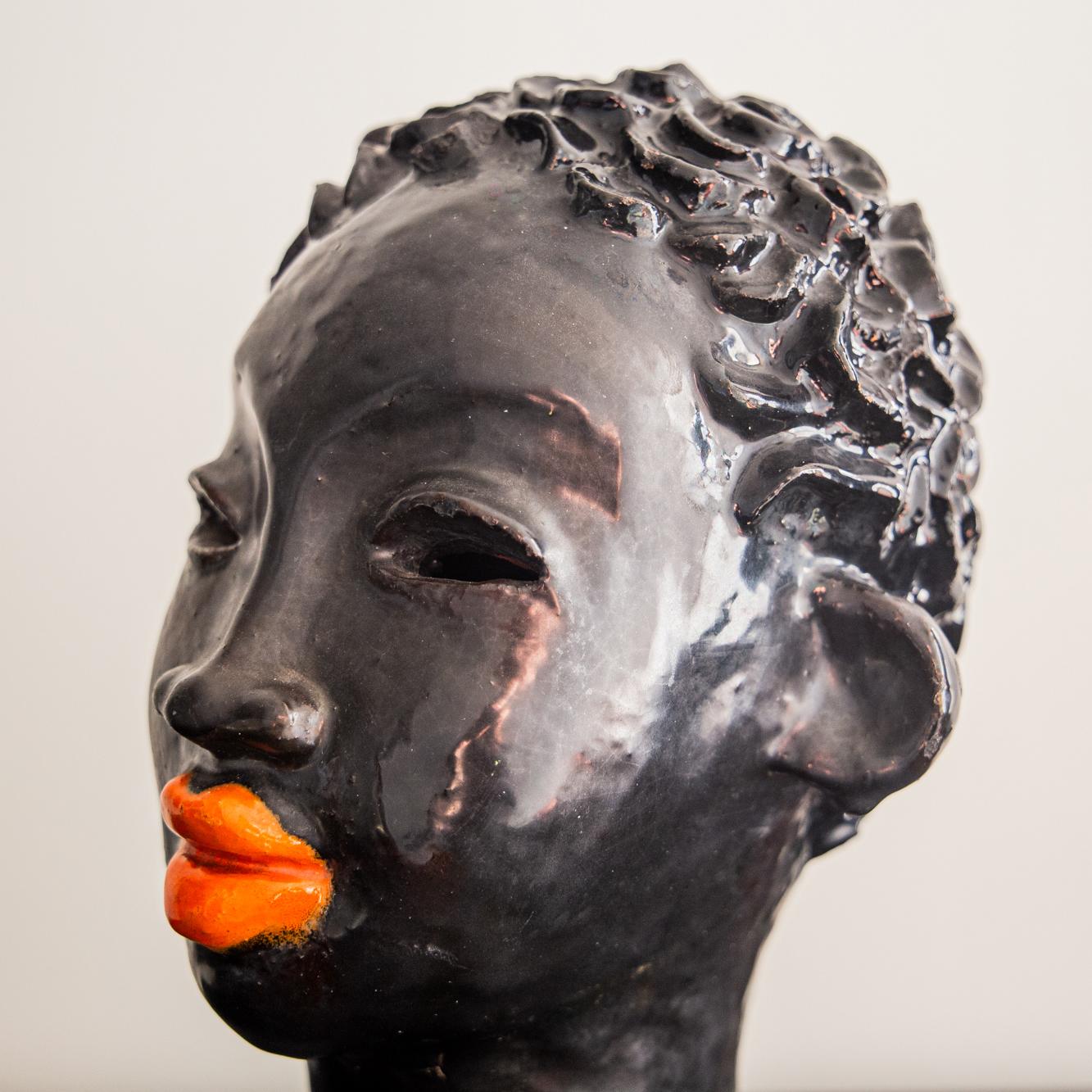 Ceramic bust African woman with flame lips by The Weiner Werkstatte, Vienna 1930 For Sale 3