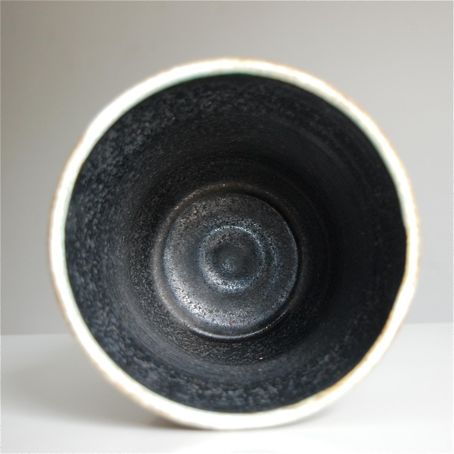 Glazed Ceramic cachepot with abstract design by 2 Potiers, Late 20th century, France For Sale