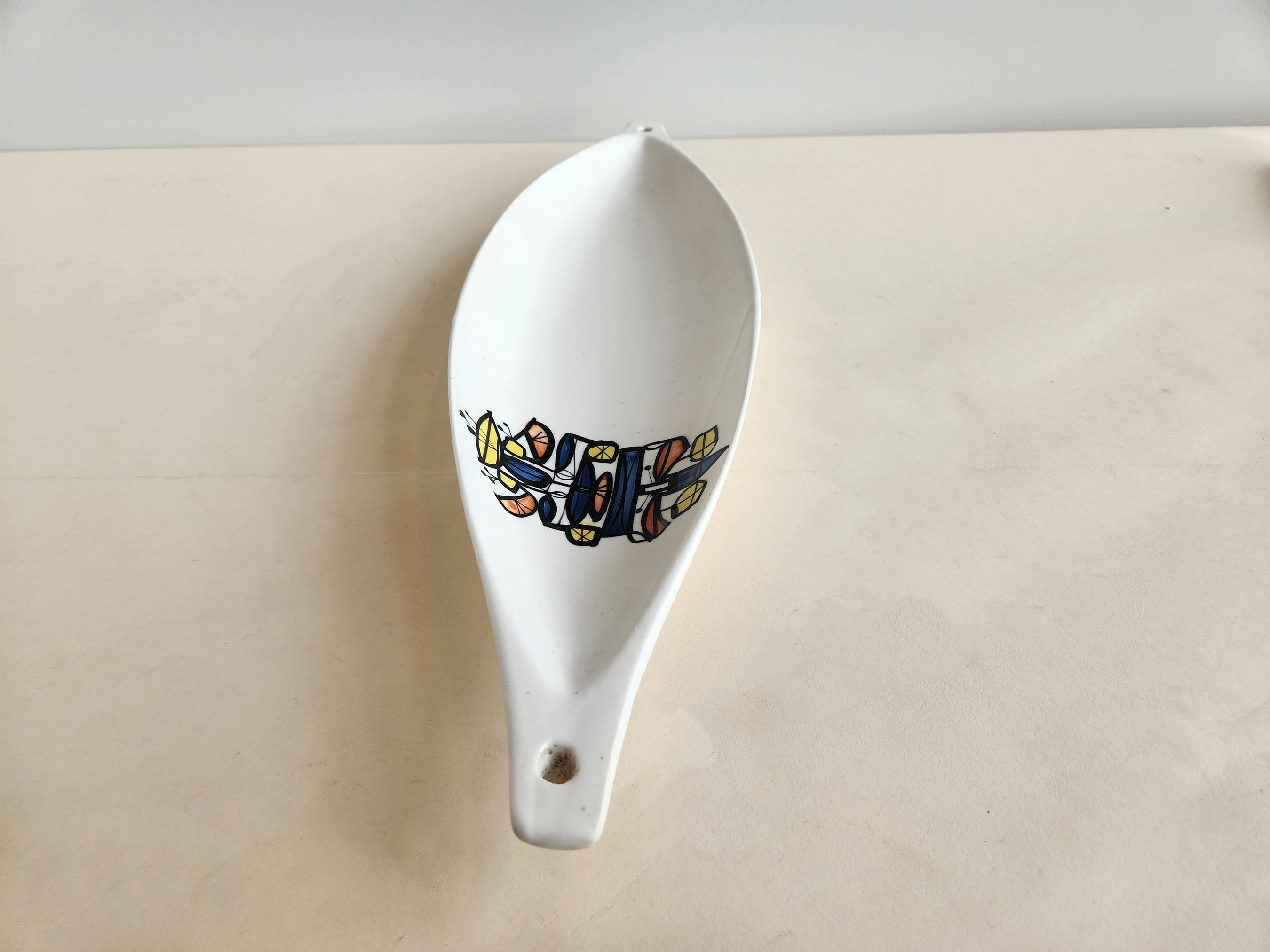Roger Capron - Plat à canoë en céramique au design abstrait Excellent état - En vente à Stratford, CT