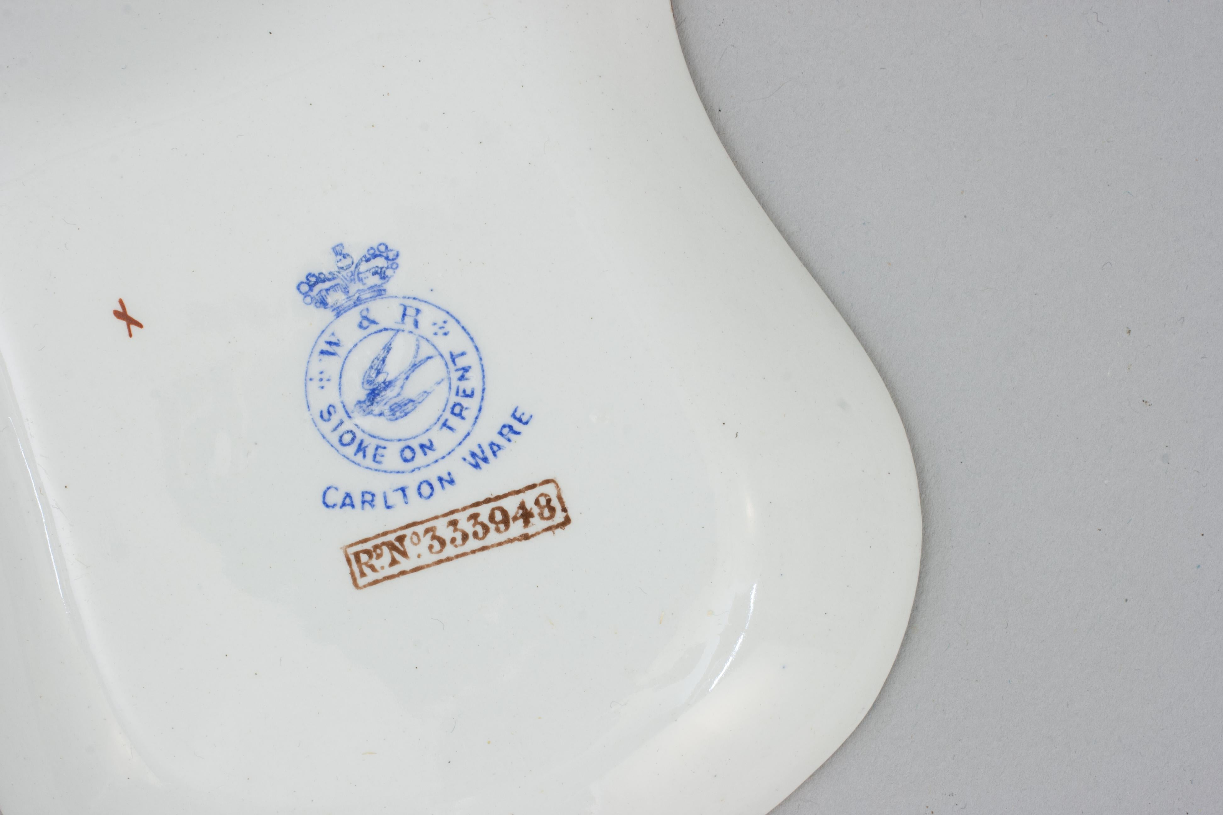 Ceramic Carlton Ware Pin Tray With Golf Scene. In Good Condition For Sale In Oxfordshire, GB