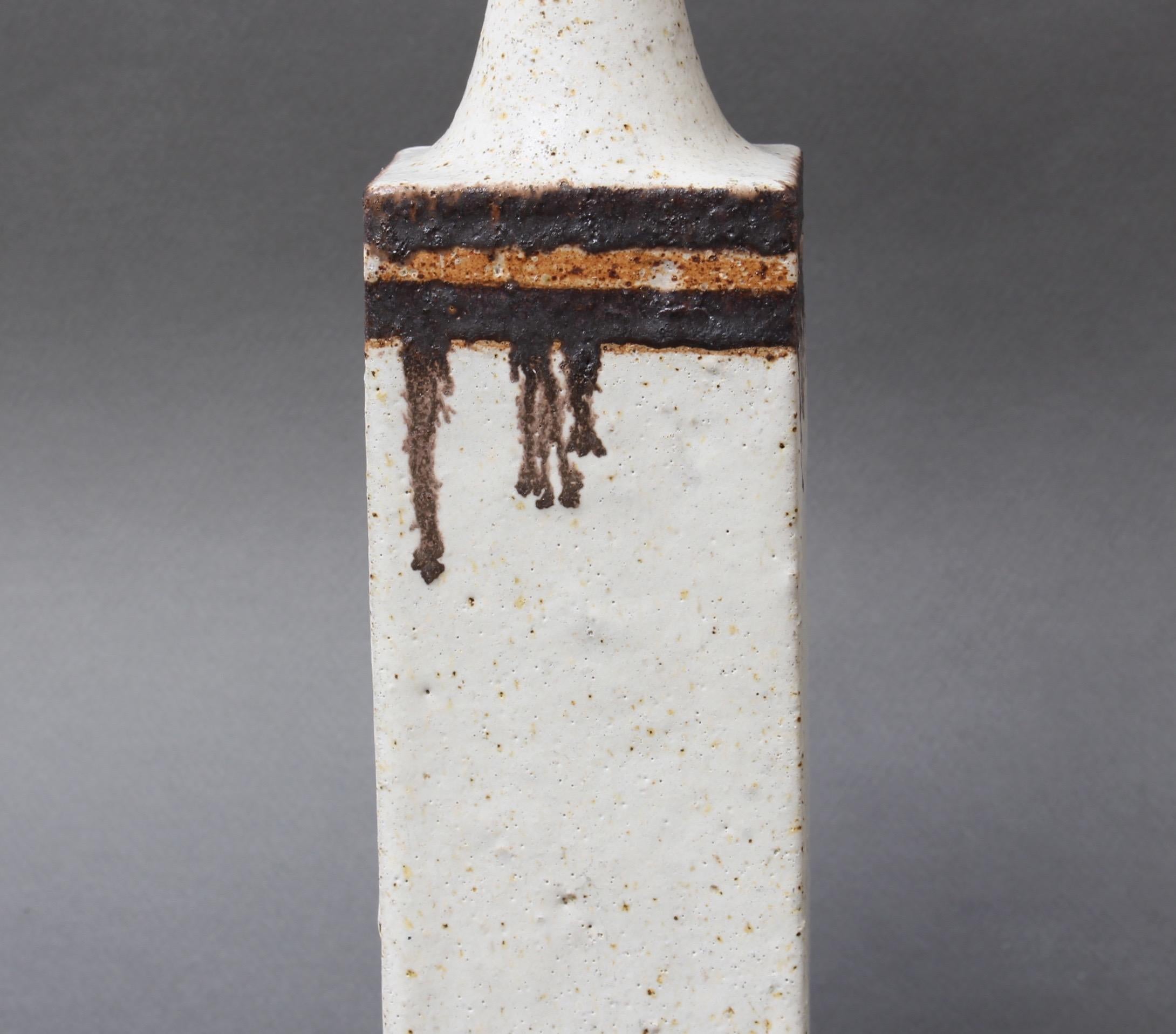 Ceramic Chalk-White Decorative Vase with Drip Motif by Bruno Gambone Italy 1970s In Good Condition In London, GB