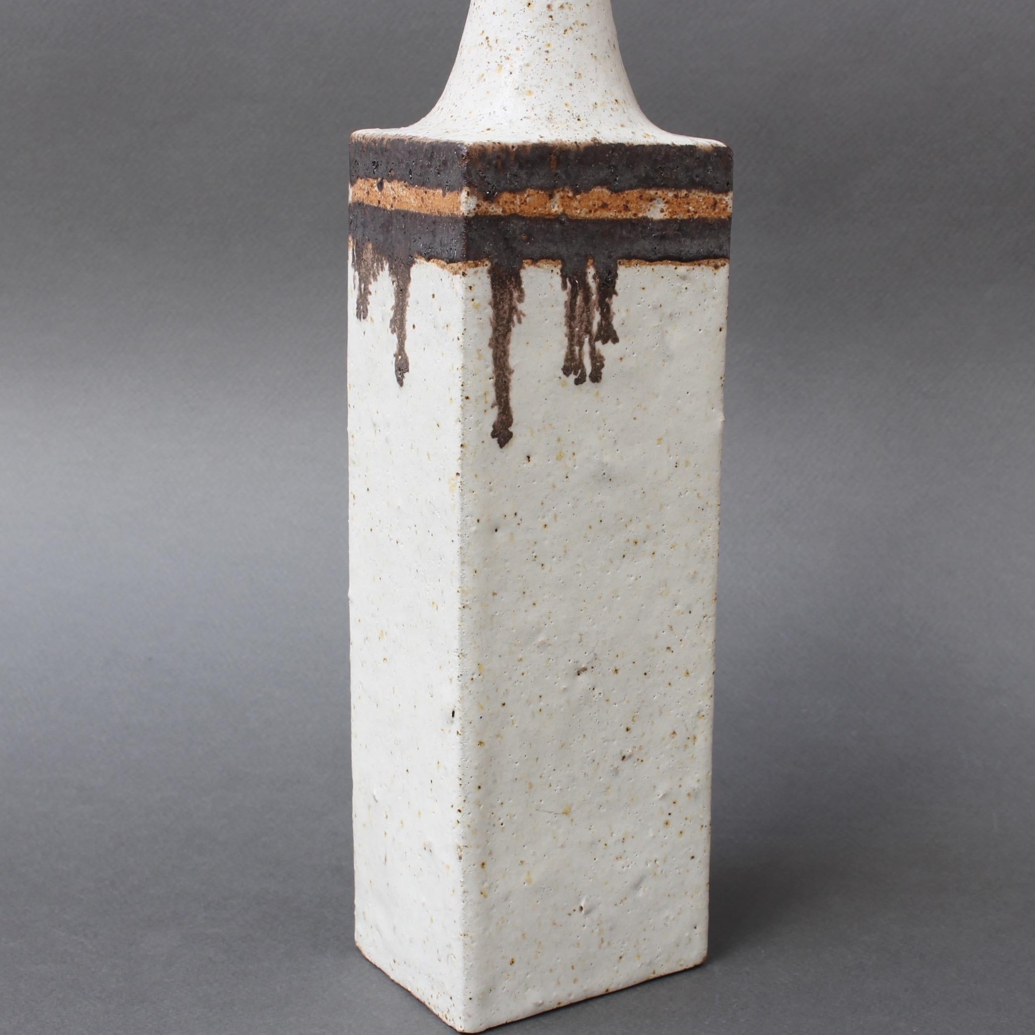 Late 20th Century Ceramic Chalk-White Decorative Vase with Drip Motif by Bruno Gambone Italy 1970s